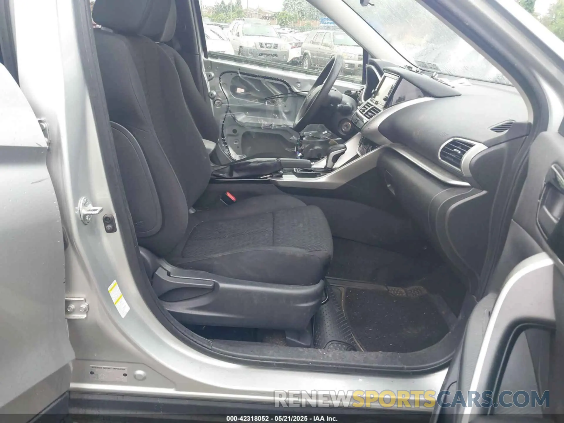 5 Photograph of a damaged car JA4AS3AA2LZ022177 MITSUBISHI ECLIPSE CROSS 2020