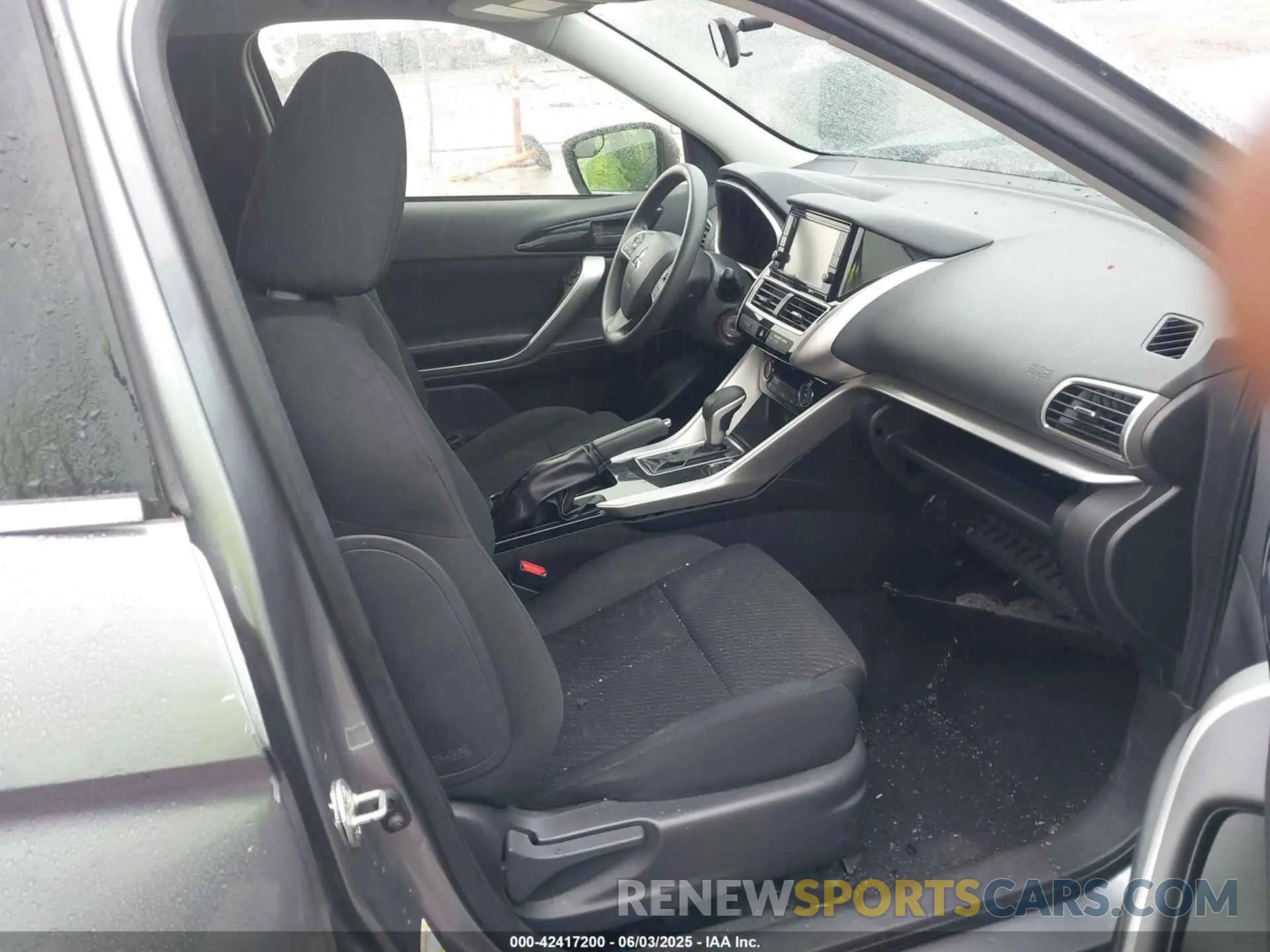 5 Photograph of a damaged car JA4AS3AAXLZ035534 MITSUBISHI ECLIPSE CROSS 2020