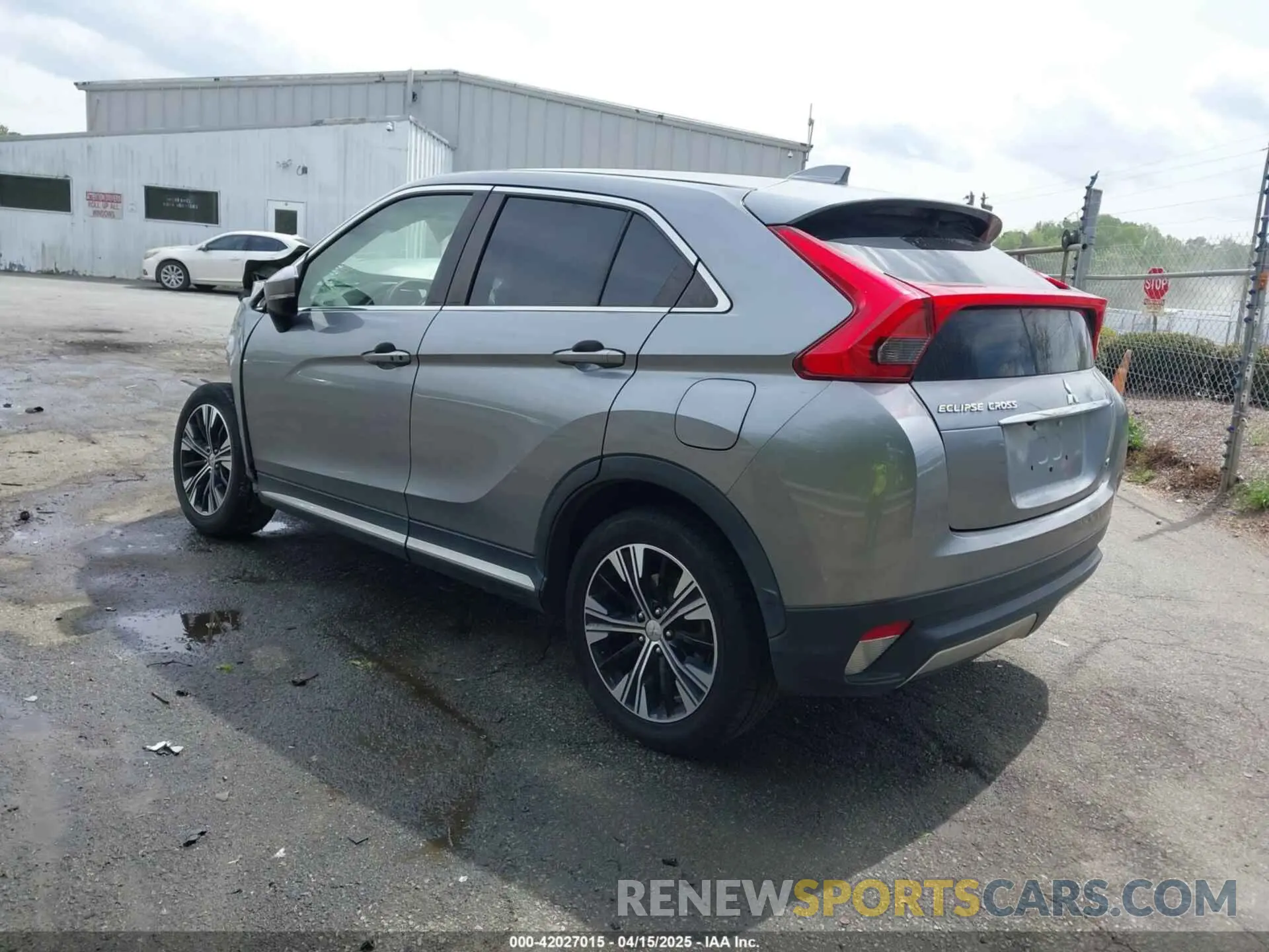 3 Photograph of a damaged car JA4AS5AAXLZ002366 MITSUBISHI ECLIPSE CROSS 2020