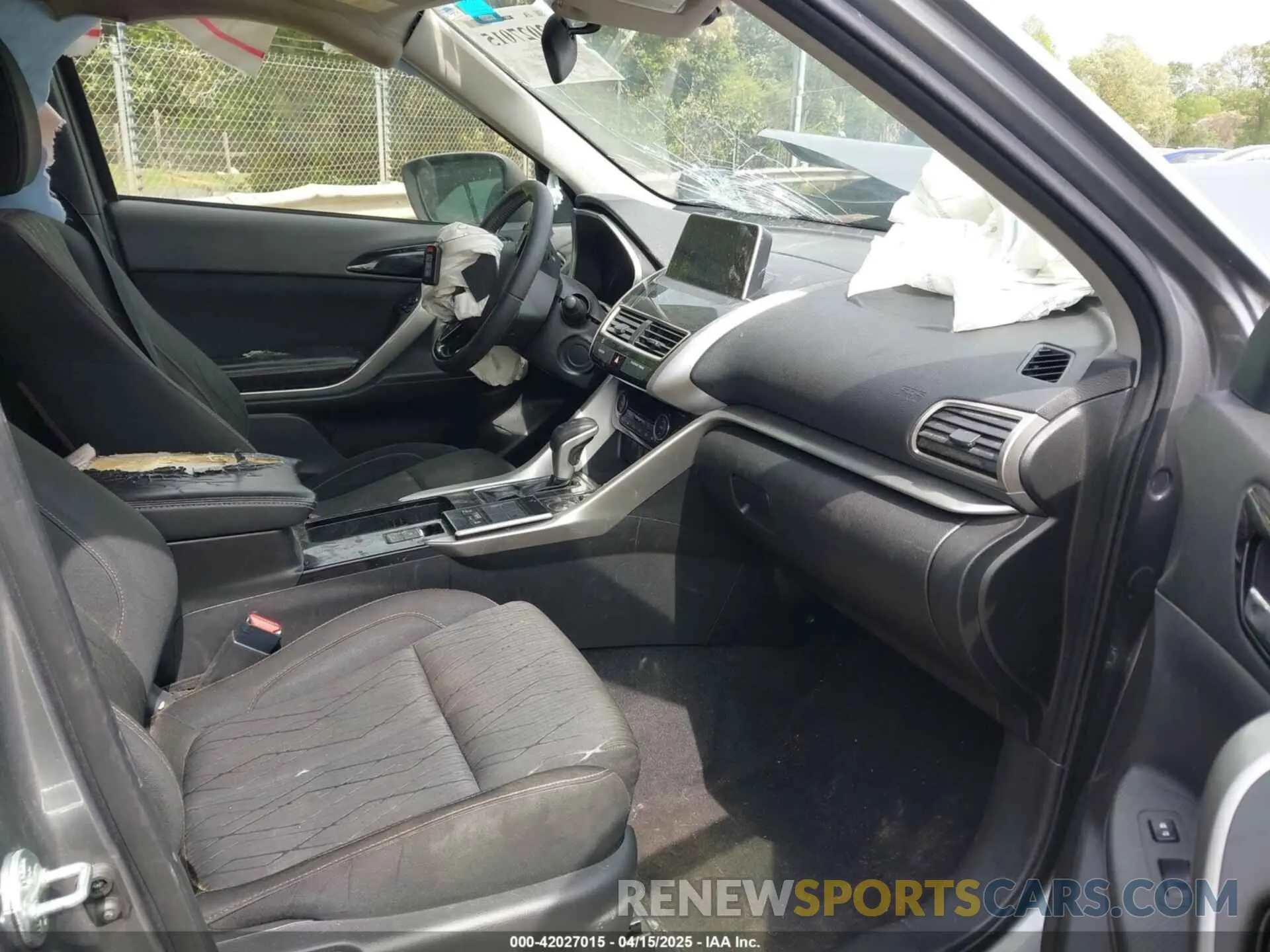 5 Photograph of a damaged car JA4AS5AAXLZ002366 MITSUBISHI ECLIPSE CROSS 2020