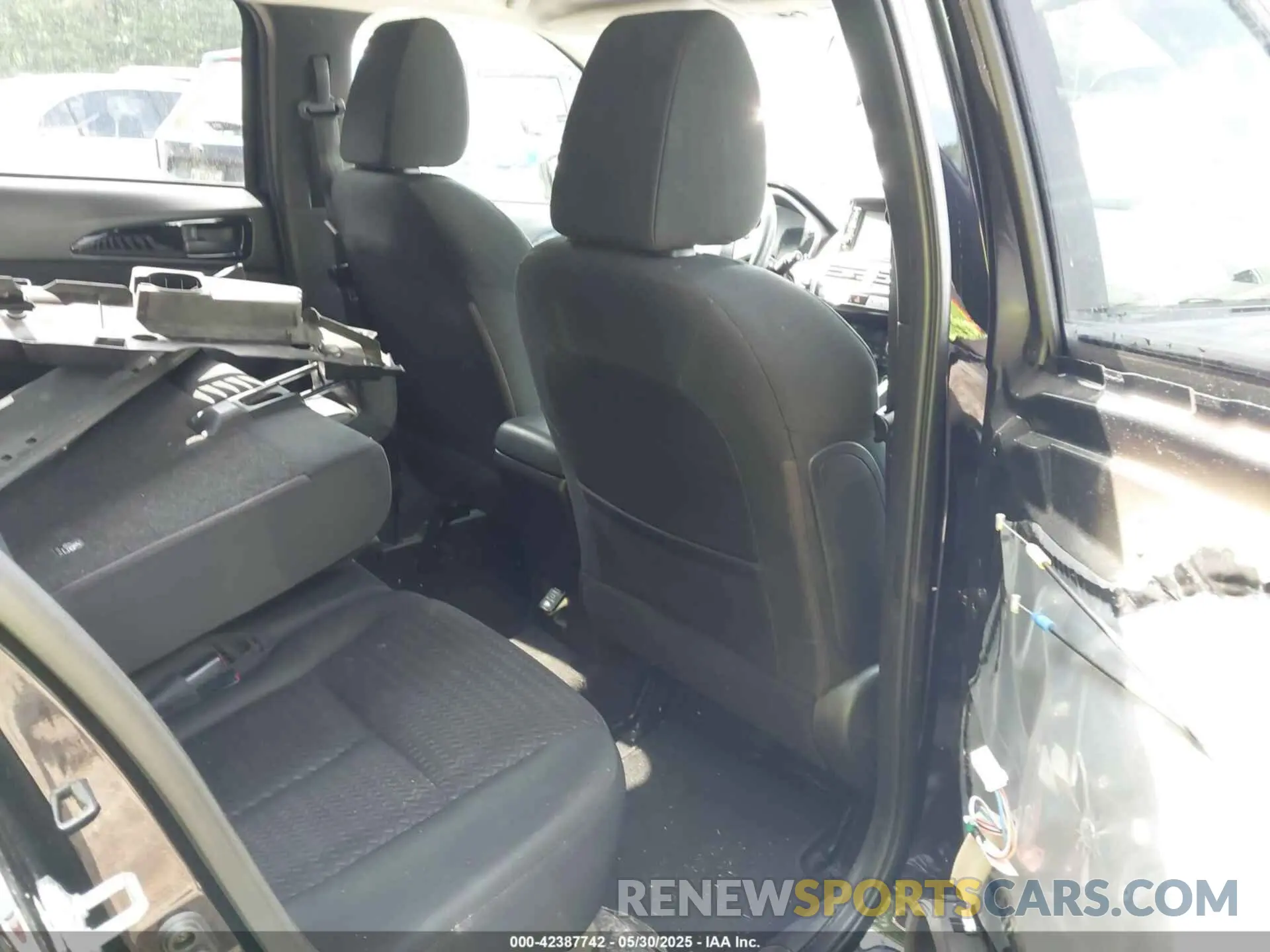 8 Photograph of a damaged car JA4AT3AA5LZ026642 MITSUBISHI ECLIPSE CROSS 2020