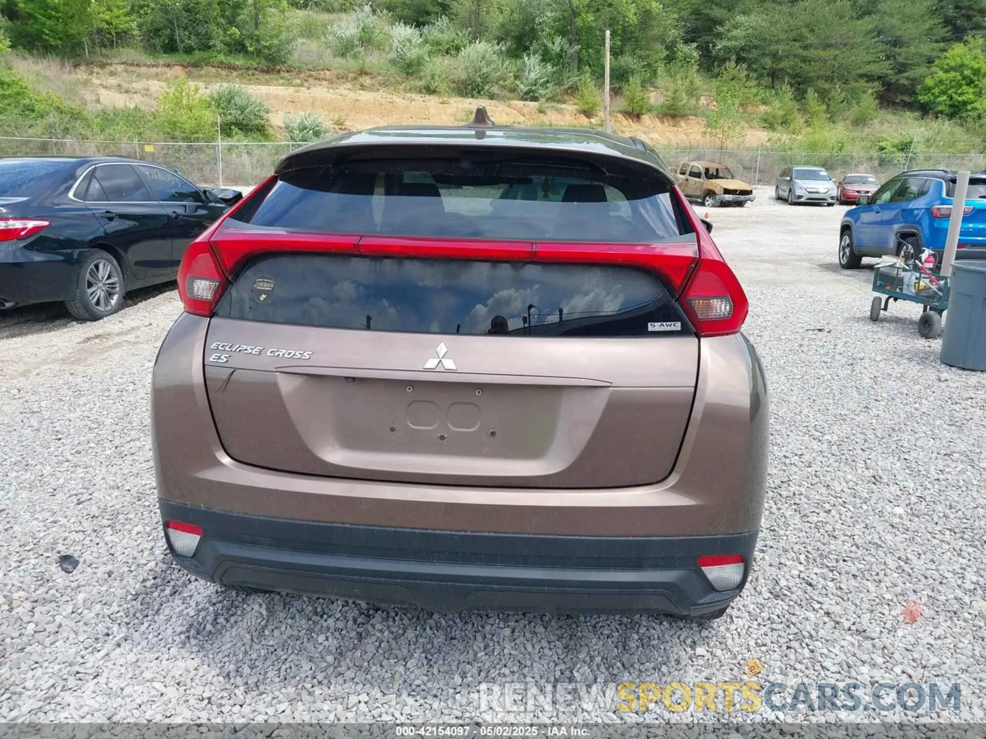 17 Photograph of a damaged car JA4AT3AA6LZ005735 MITSUBISHI ECLIPSE CROSS 2020