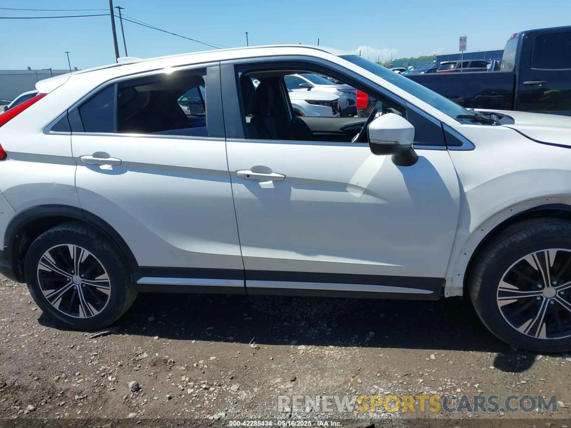 12 Photograph of a damaged car JA4AT5AA2LZ016548 MITSUBISHI ECLIPSE CROSS 2020