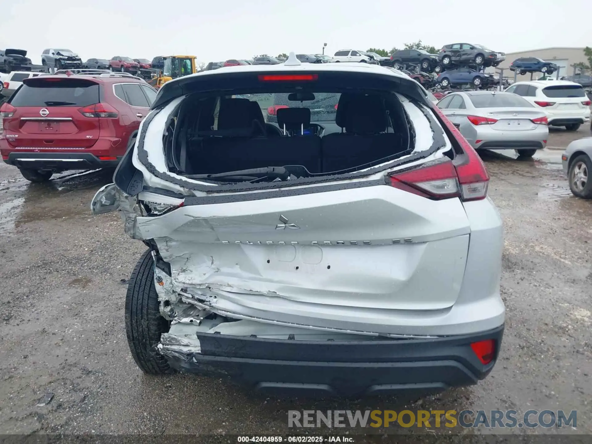 17 Photograph of a damaged car JA4ASUAA0NZ002731 MITSUBISHI ECLIPSE CROSS 2022