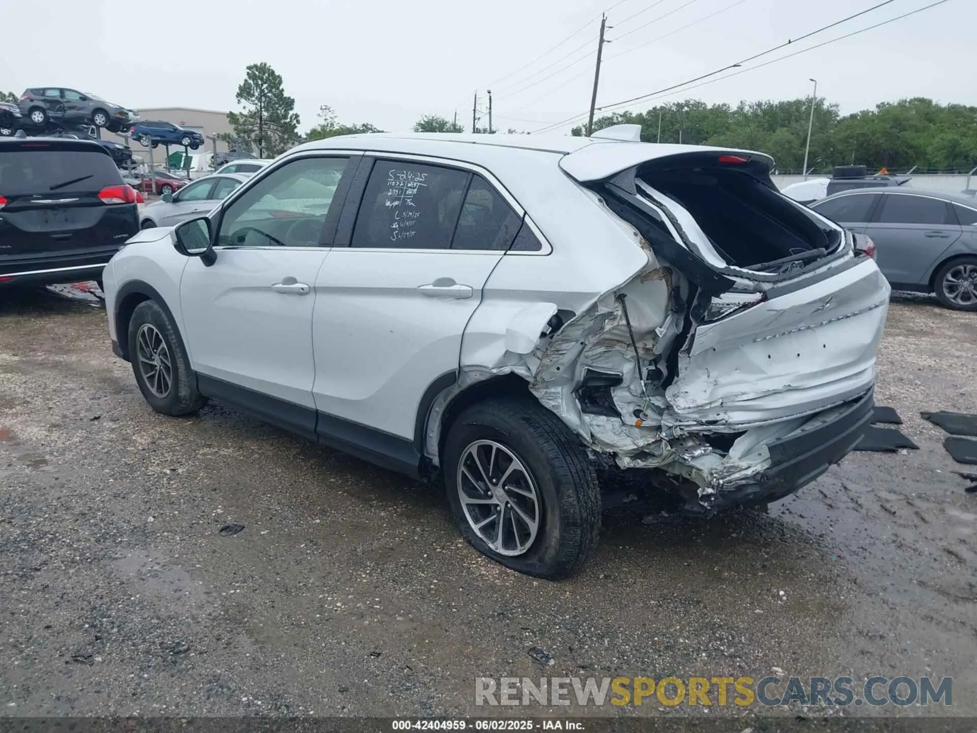 3 Photograph of a damaged car JA4ASUAA0NZ002731 MITSUBISHI ECLIPSE CROSS 2022