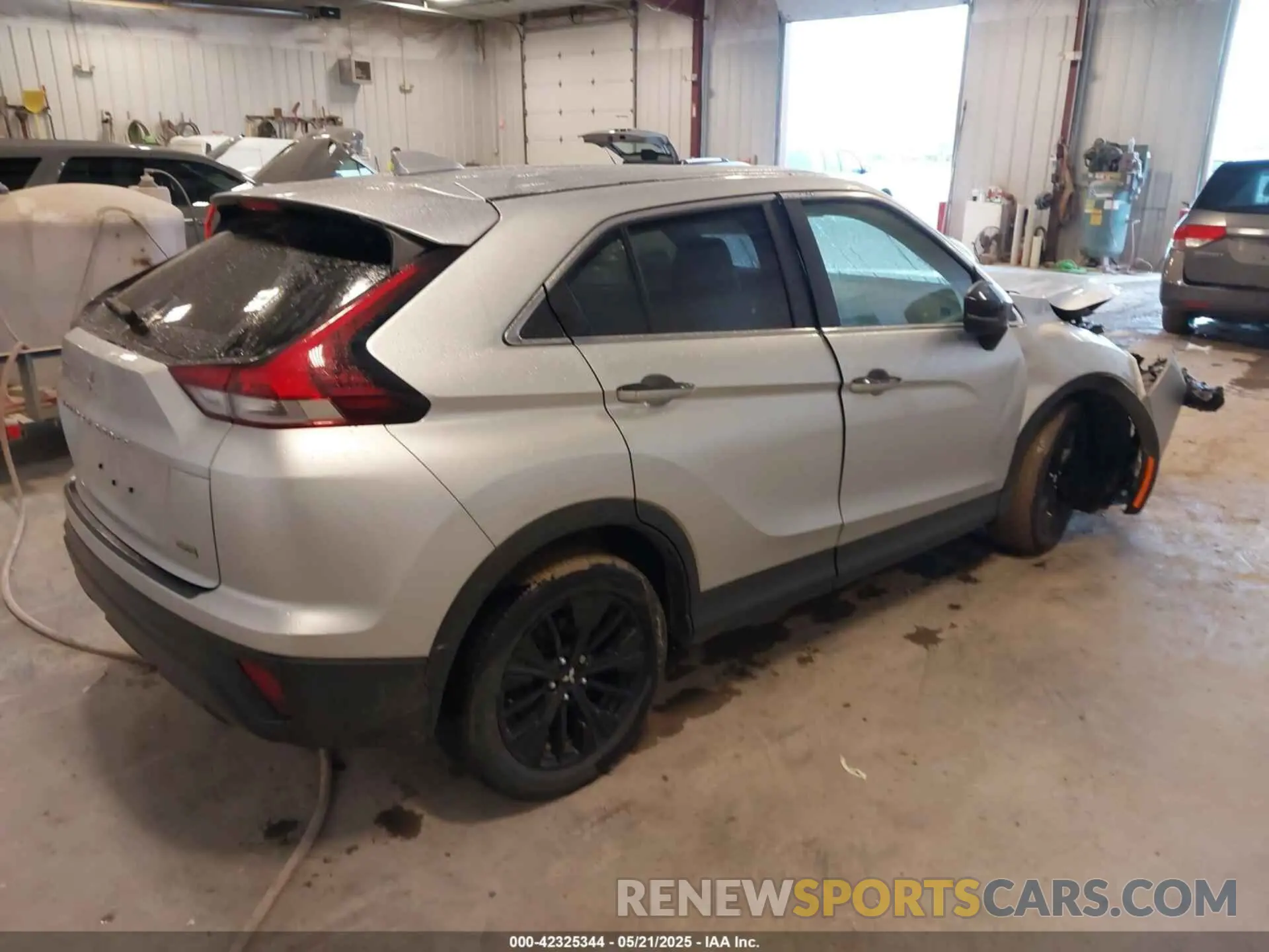 4 Photograph of a damaged car JA4ASVAA7NZ054234 MITSUBISHI ECLIPSE CROSS 2022