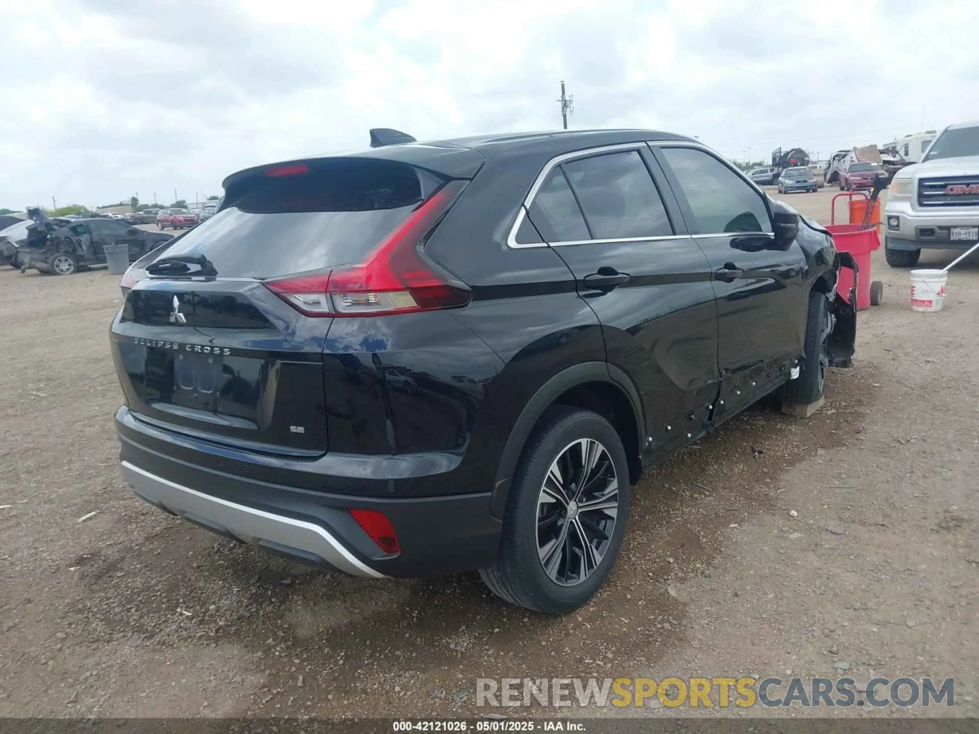 4 Photograph of a damaged car JA4ASWAA6NZ057342 MITSUBISHI ECLIPSE CROSS 2022