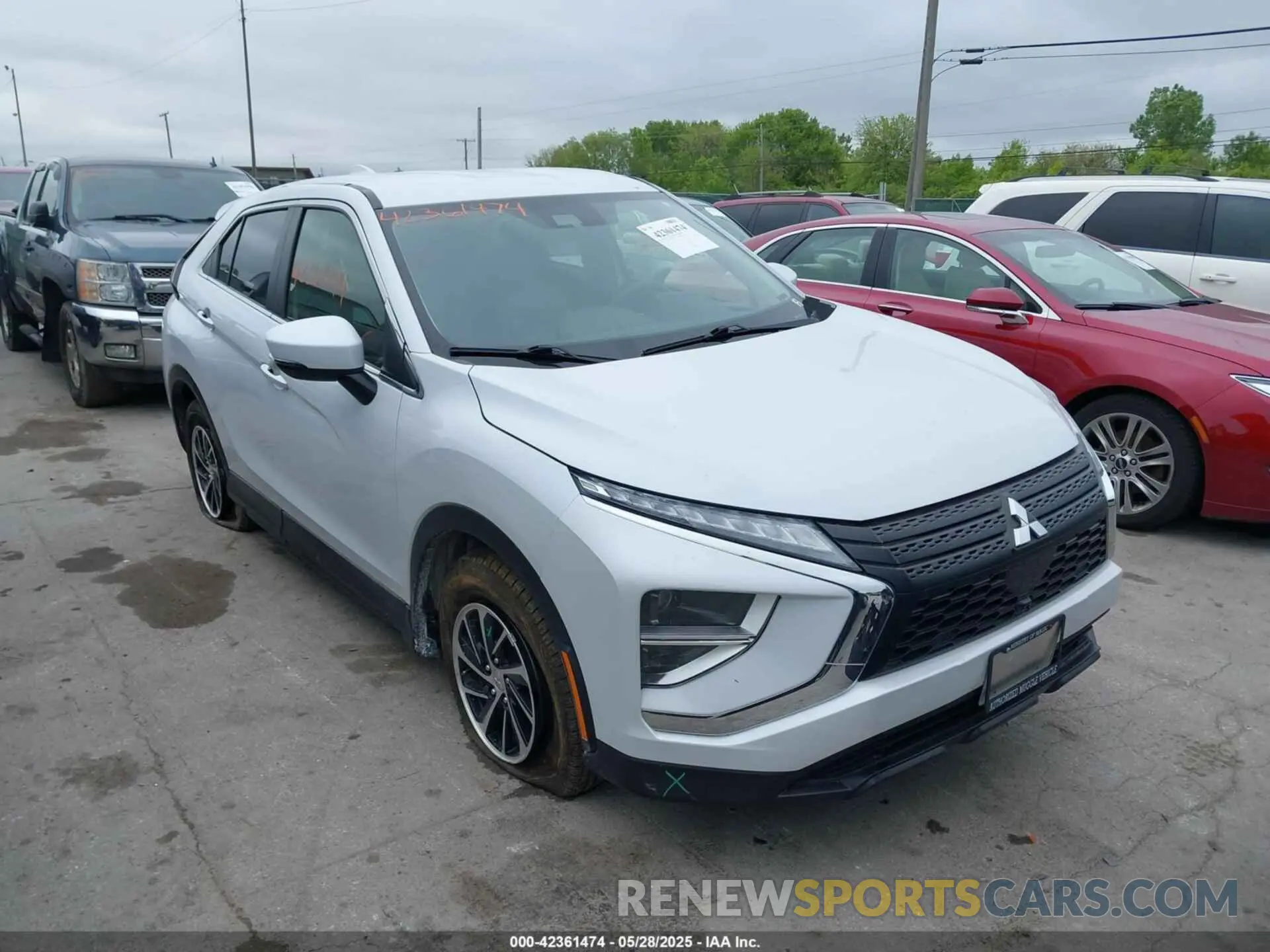 1 Photograph of a damaged car JA4ATUAA6NZ055799 MITSUBISHI ECLIPSE CROSS 2022