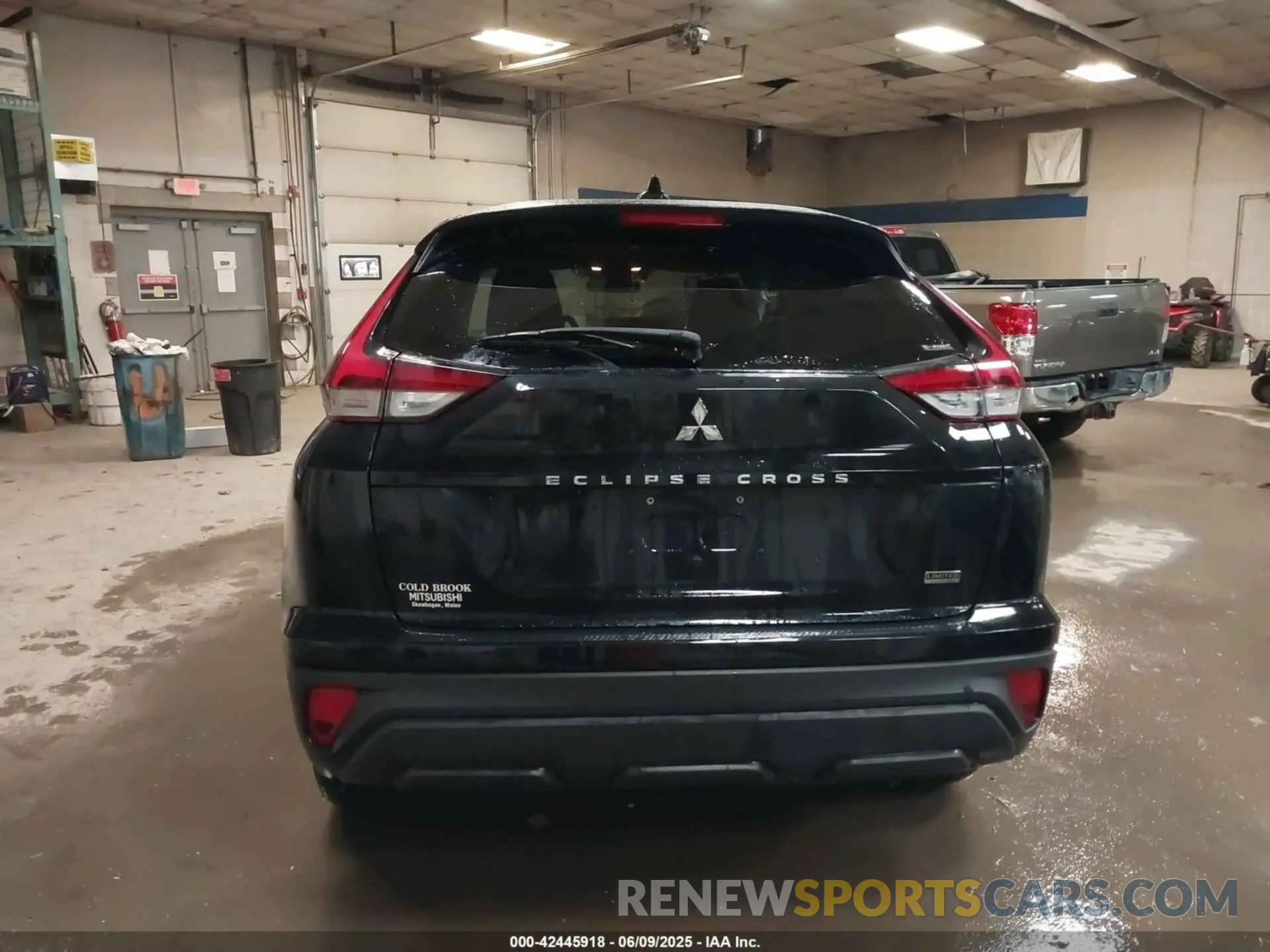 16 Photograph of a damaged car JA4ATVAA5NZ028163 MITSUBISHI ECLIPSE CROSS 2022