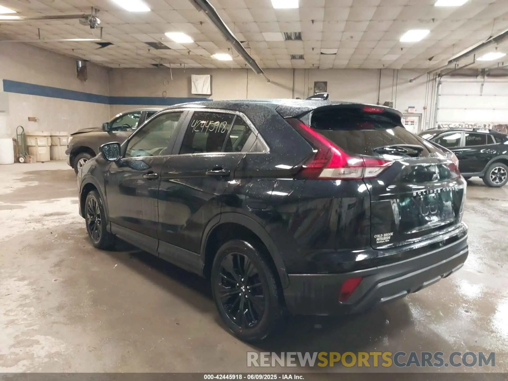 3 Photograph of a damaged car JA4ATVAA5NZ028163 MITSUBISHI ECLIPSE CROSS 2022