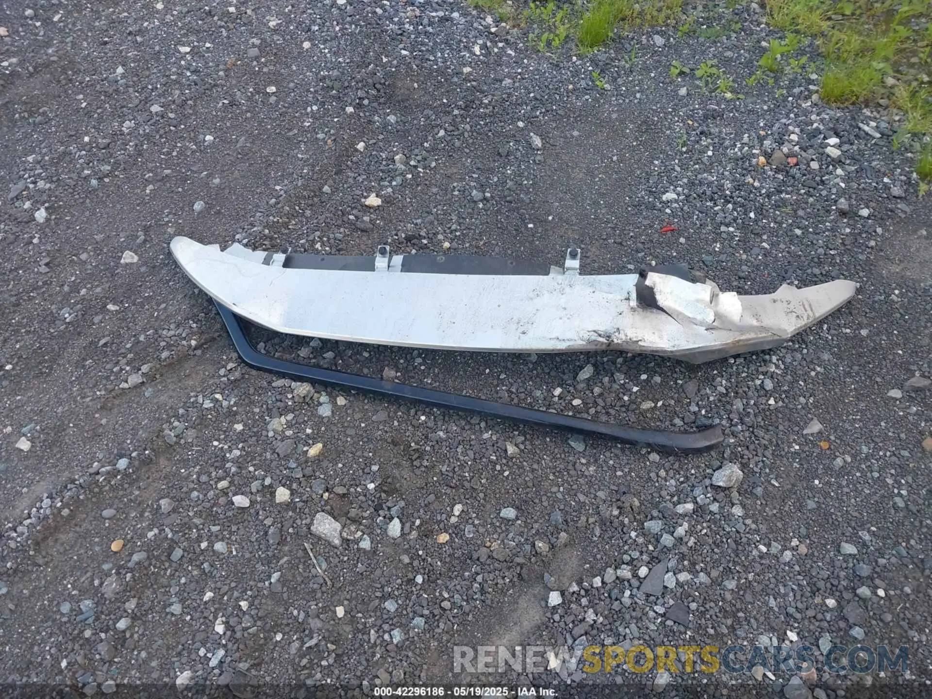12 Photograph of a damaged car JA4ATWAA0NZ050061 MITSUBISHI ECLIPSE CROSS 2022