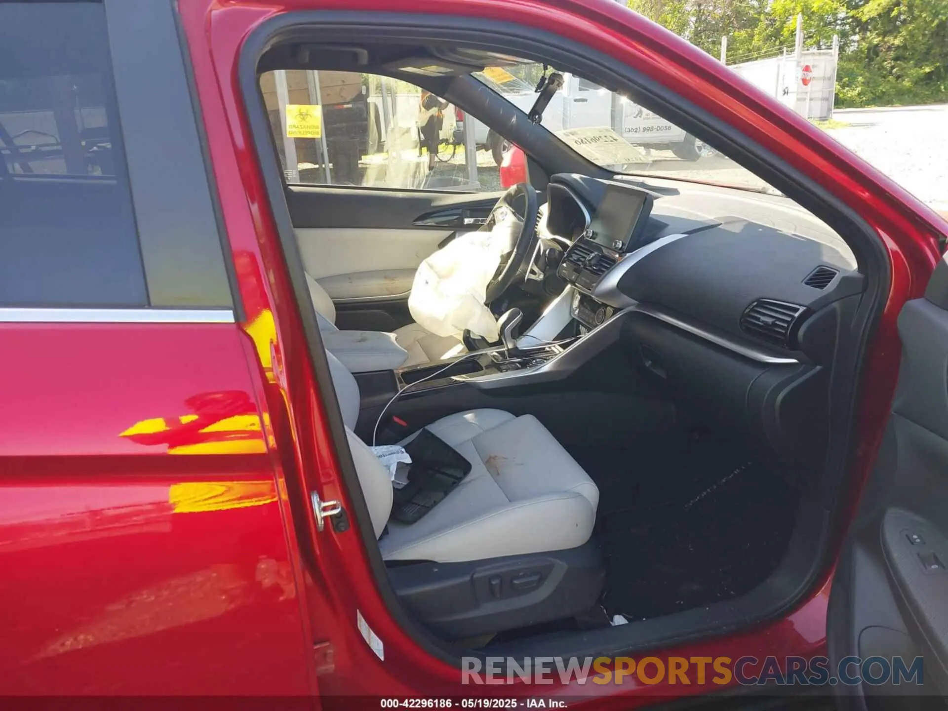 5 Photograph of a damaged car JA4ATWAA0NZ050061 MITSUBISHI ECLIPSE CROSS 2022