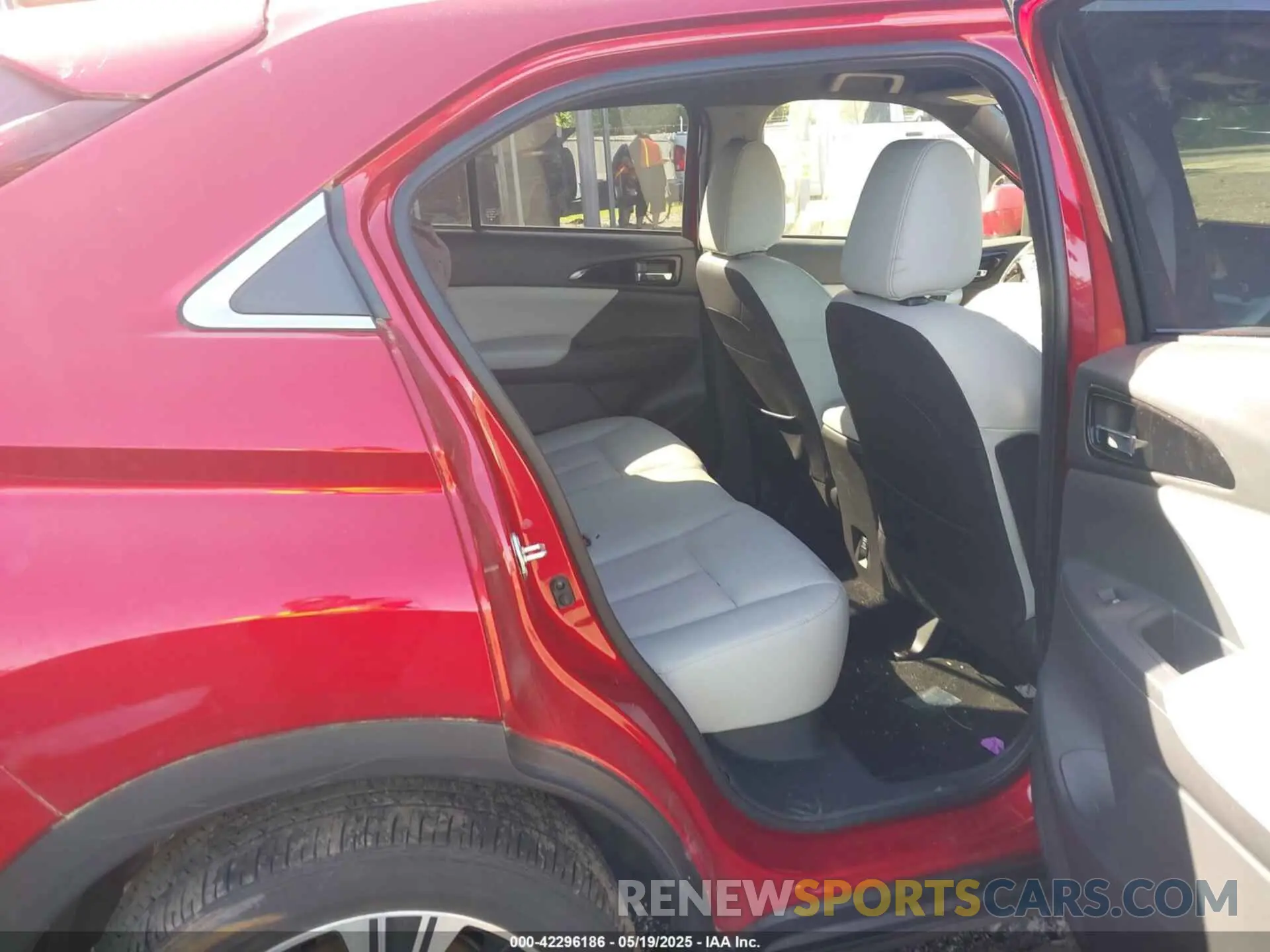 8 Photograph of a damaged car JA4ATWAA0NZ050061 MITSUBISHI ECLIPSE CROSS 2022
