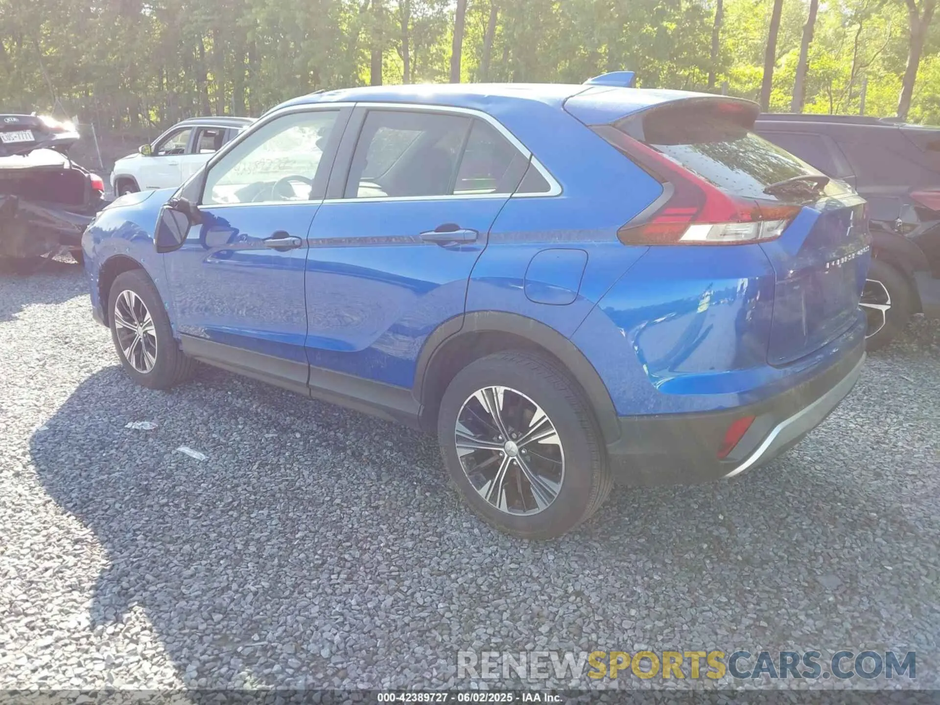 3 Photograph of a damaged car JA4ATWAA6NZ034897 MITSUBISHI ECLIPSE CROSS 2022