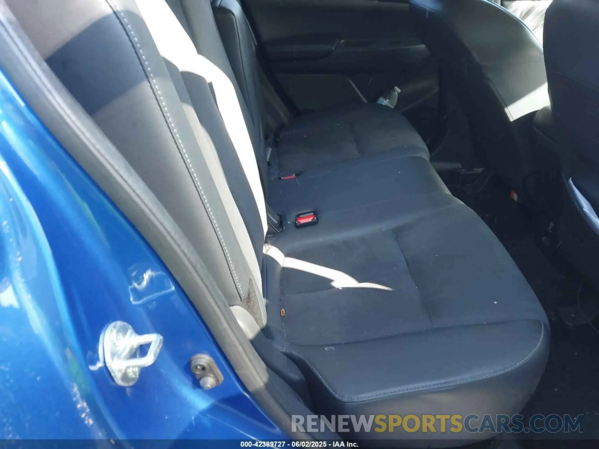 8 Photograph of a damaged car JA4ATWAA6NZ034897 MITSUBISHI ECLIPSE CROSS 2022