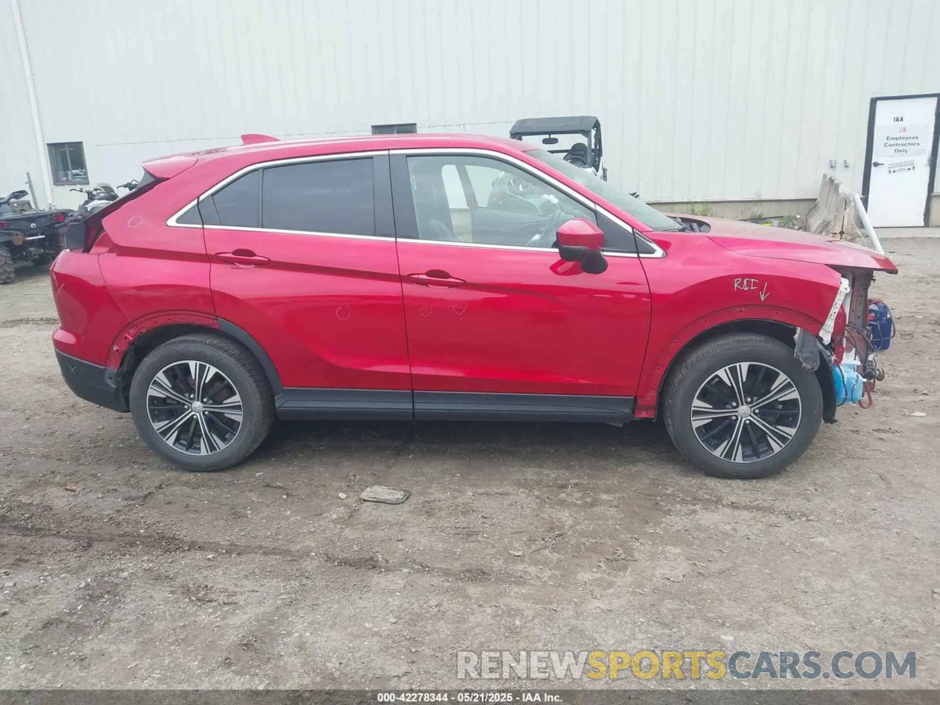 14 Photograph of a damaged car JA4ATWAA8NZ000931 MITSUBISHI ECLIPSE CROSS 2022