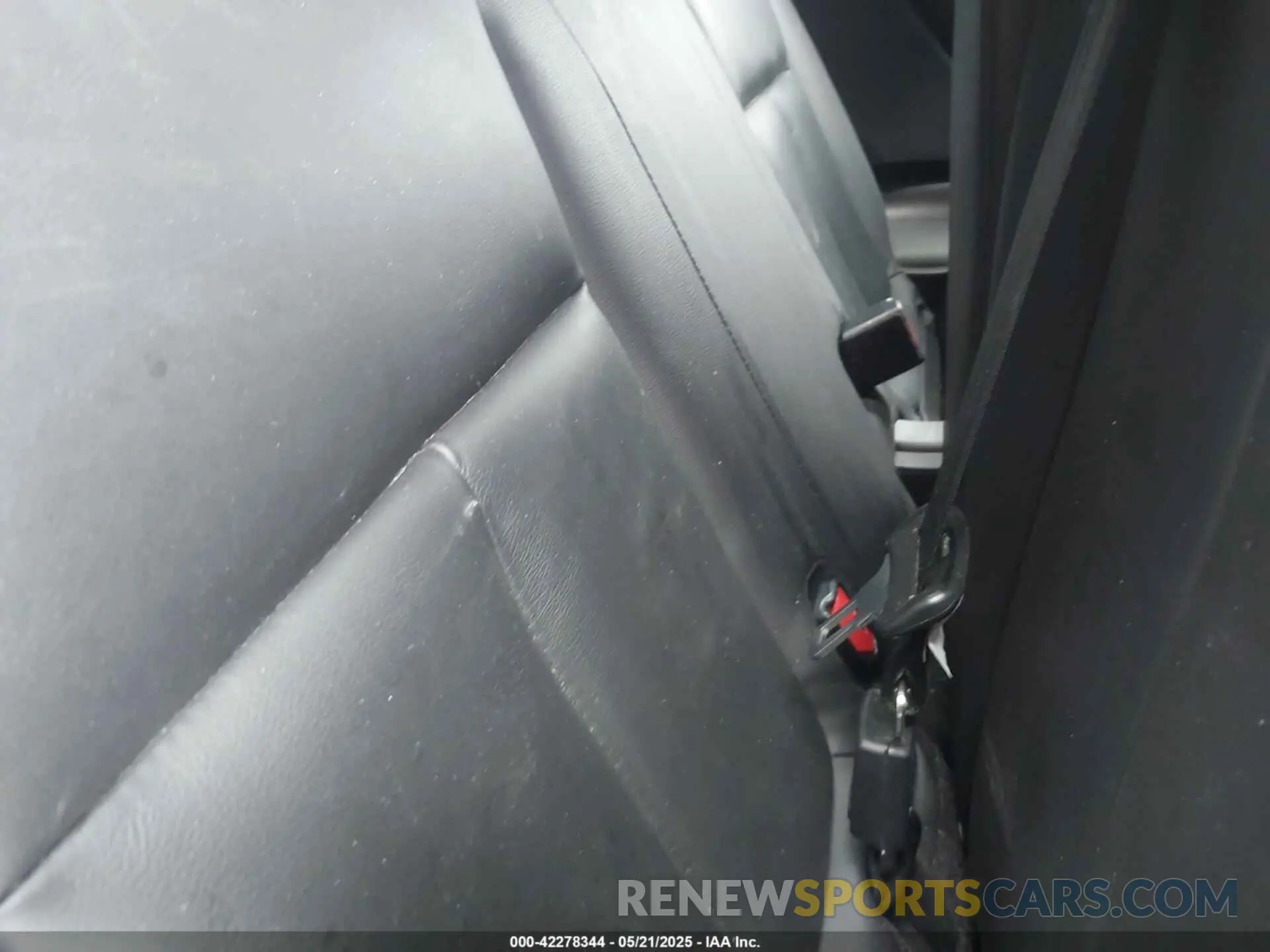 8 Photograph of a damaged car JA4ATWAA8NZ000931 MITSUBISHI ECLIPSE CROSS 2022