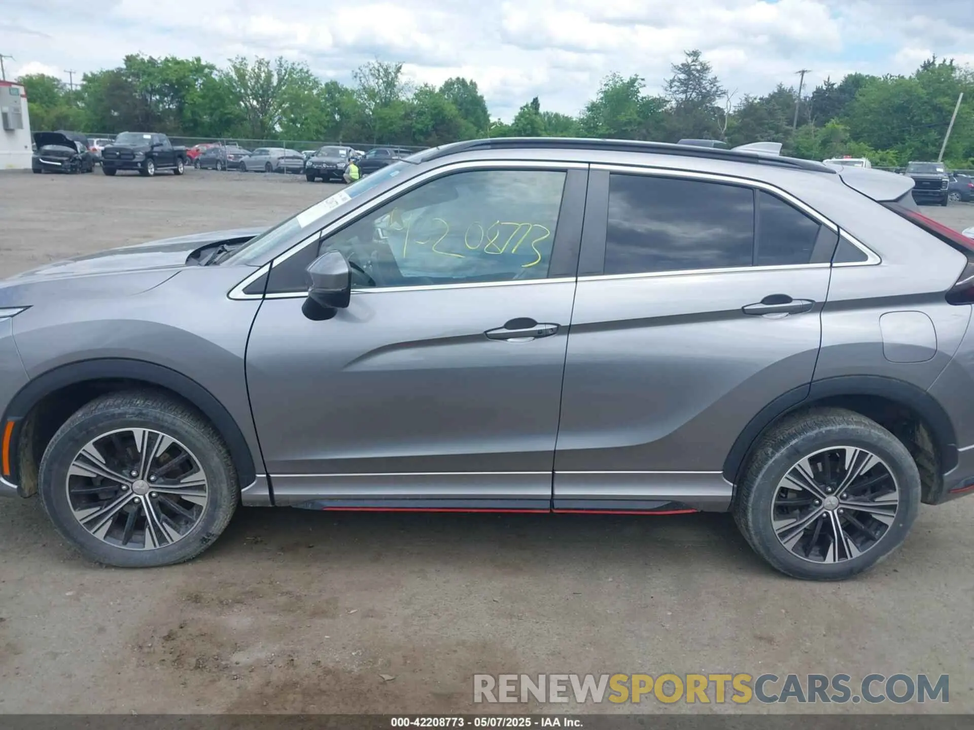 14 Photograph of a damaged car JA4ATWAA8NZ004476 MITSUBISHI ECLIPSE CROSS 2022
