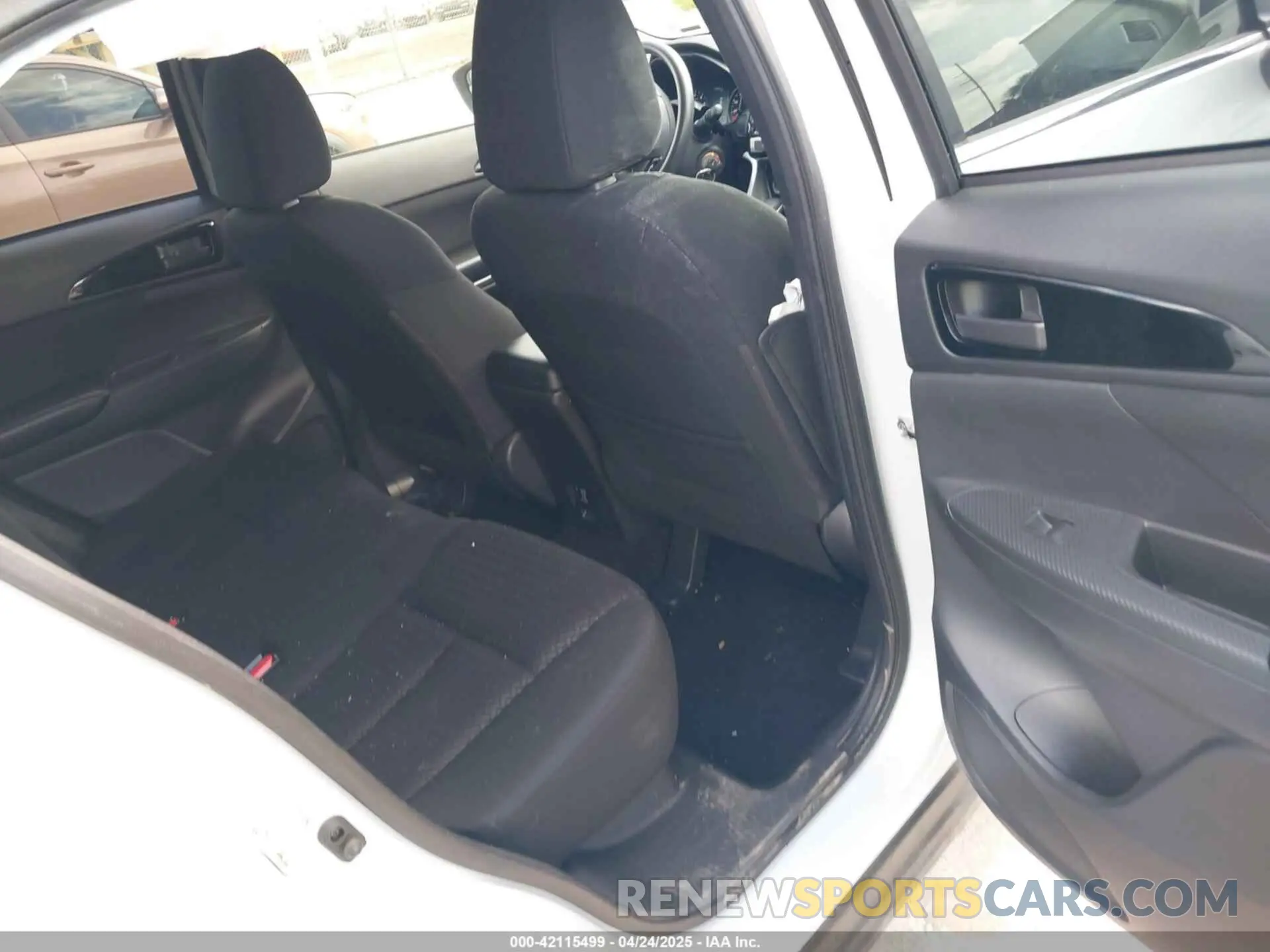 8 Photograph of a damaged car JA4ATUAAXPZ050320 MITSUBISHI ECLIPSE CROSS 2023