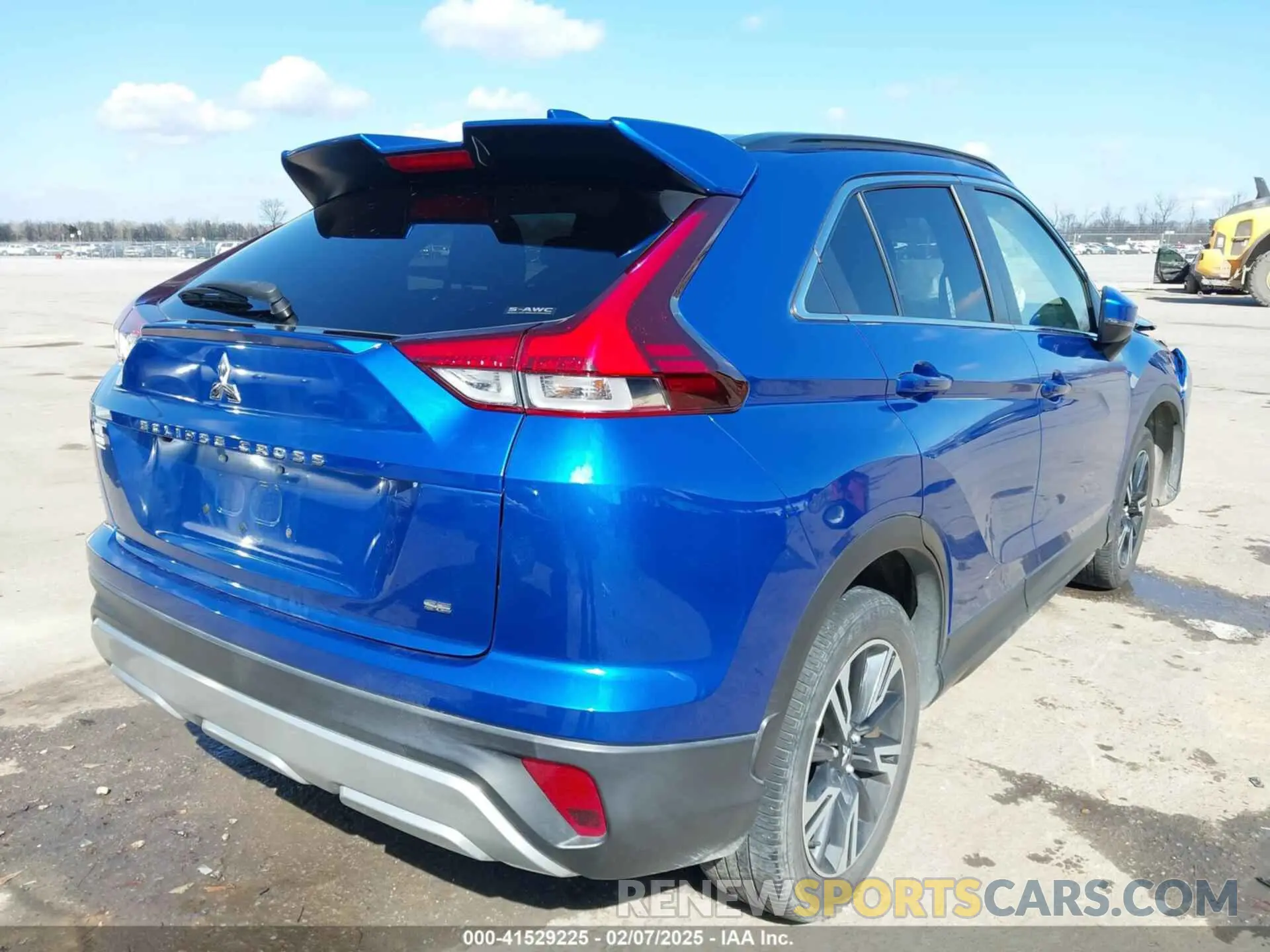 4 Photograph of a damaged car JA4ATWAA4PZ003313 MITSUBISHI ECLIPSE CROSS 2023
