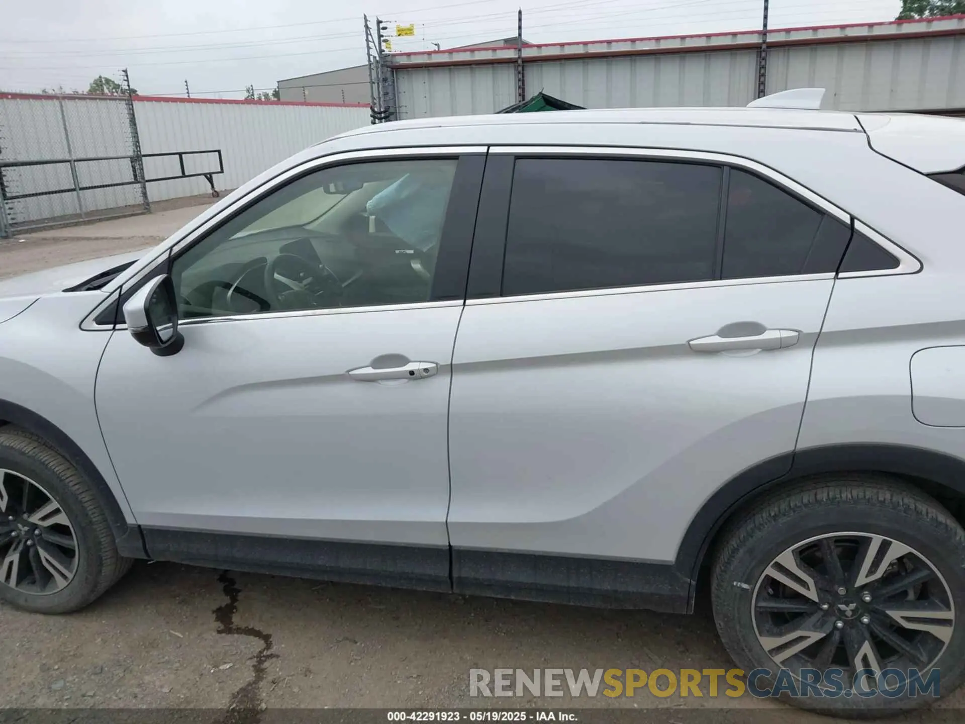15 Photograph of a damaged car JA4ATWAA5PZ039222 MITSUBISHI ECLIPSE CROSS 2023