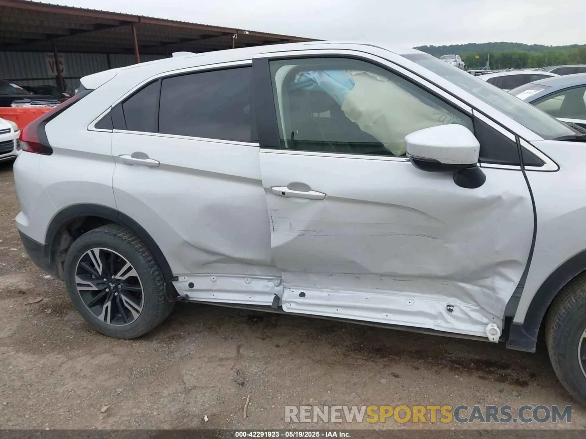 6 Photograph of a damaged car JA4ATWAA5PZ039222 MITSUBISHI ECLIPSE CROSS 2023