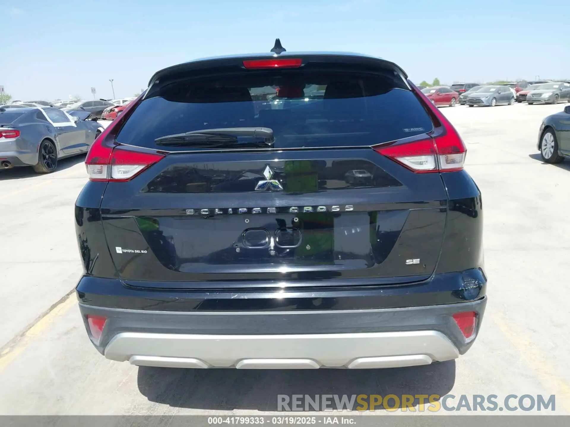 17 Photograph of a damaged car JA4ATWAA6PZ005693 MITSUBISHI ECLIPSE CROSS 2023