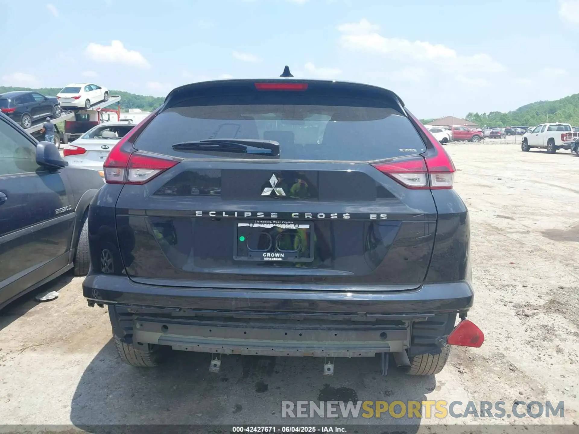 17 Photograph of a damaged car JA4ATUAA6RZ060247 MITSUBISHI ECLIPSE CROSS 2024