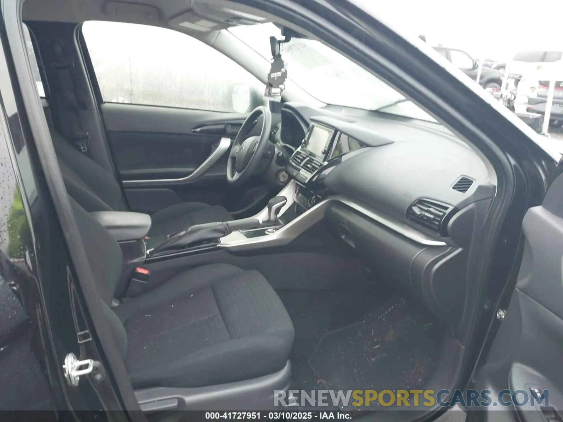 5 Photograph of a damaged car JA4ATUAA9RZ001368 MITSUBISHI ECLIPSE CROSS 2024