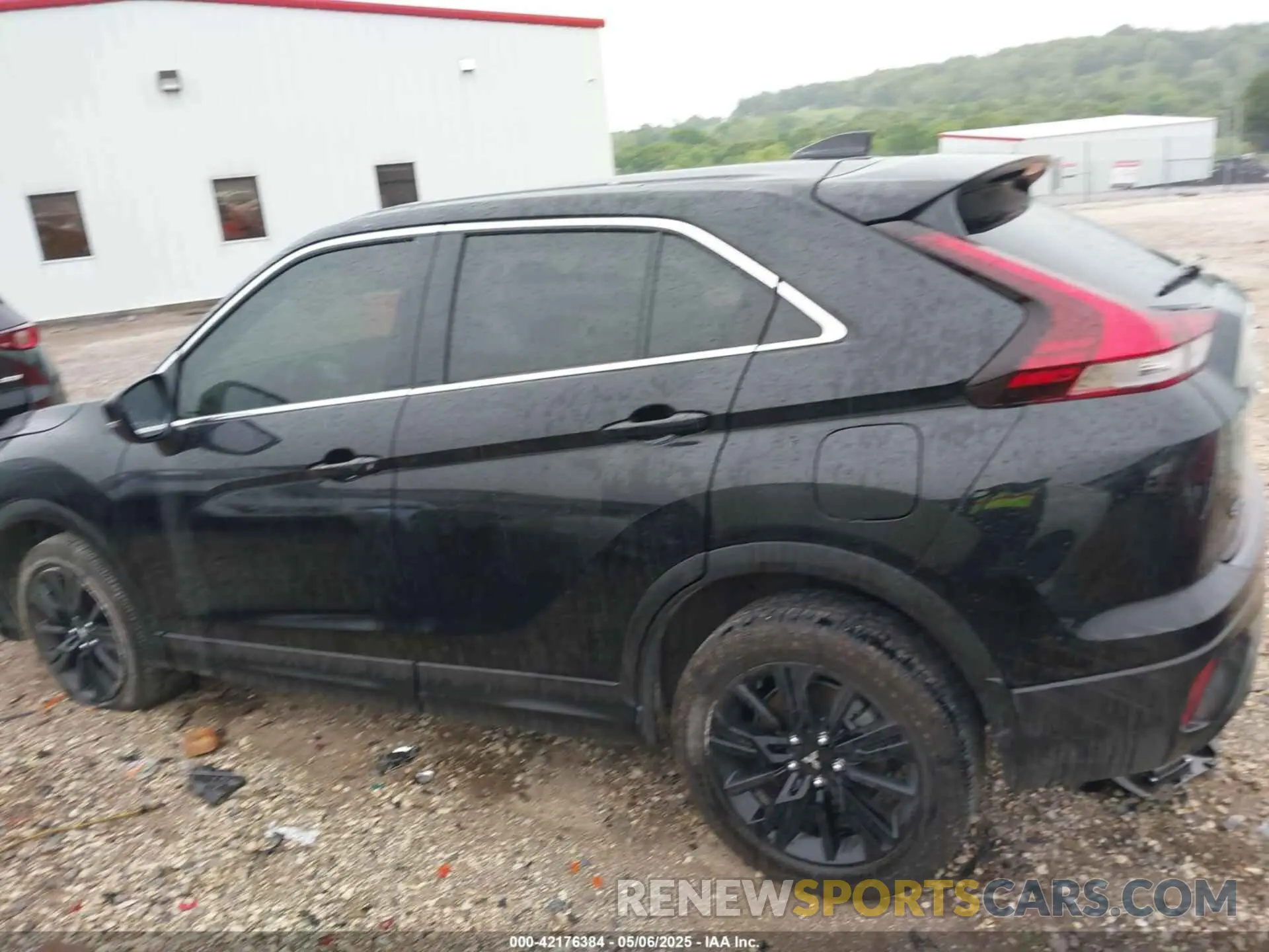 14 Photograph of a damaged car JA4ATVAA1RZ035228 MITSUBISHI ECLIPSE CROSS 2024