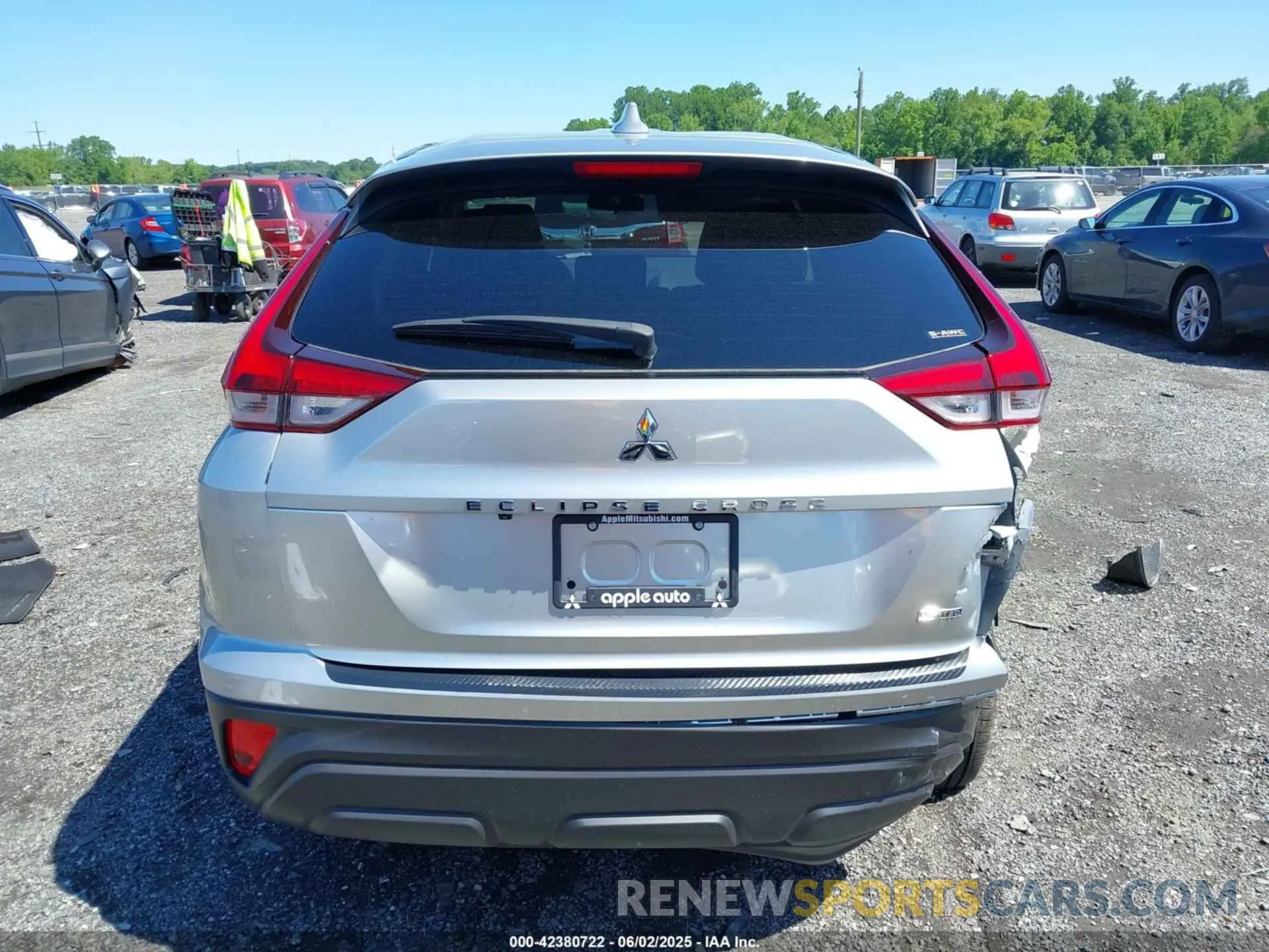 17 Photograph of a damaged car JA4ATVAA2RZ067069 MITSUBISHI ECLIPSE CROSS 2024