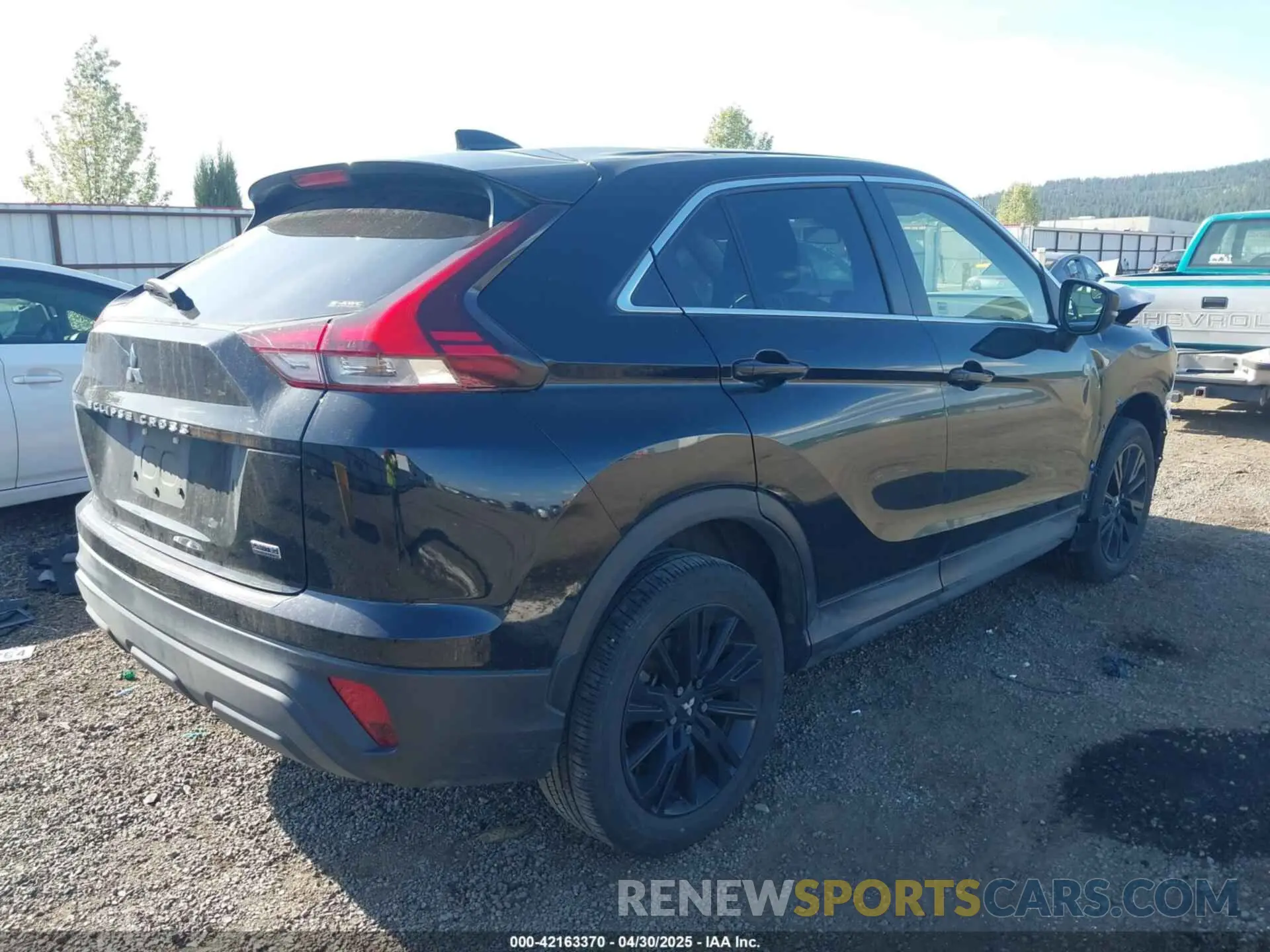 4 Photograph of a damaged car JA4ATVAA3RZ003106 MITSUBISHI ECLIPSE CROSS 2024