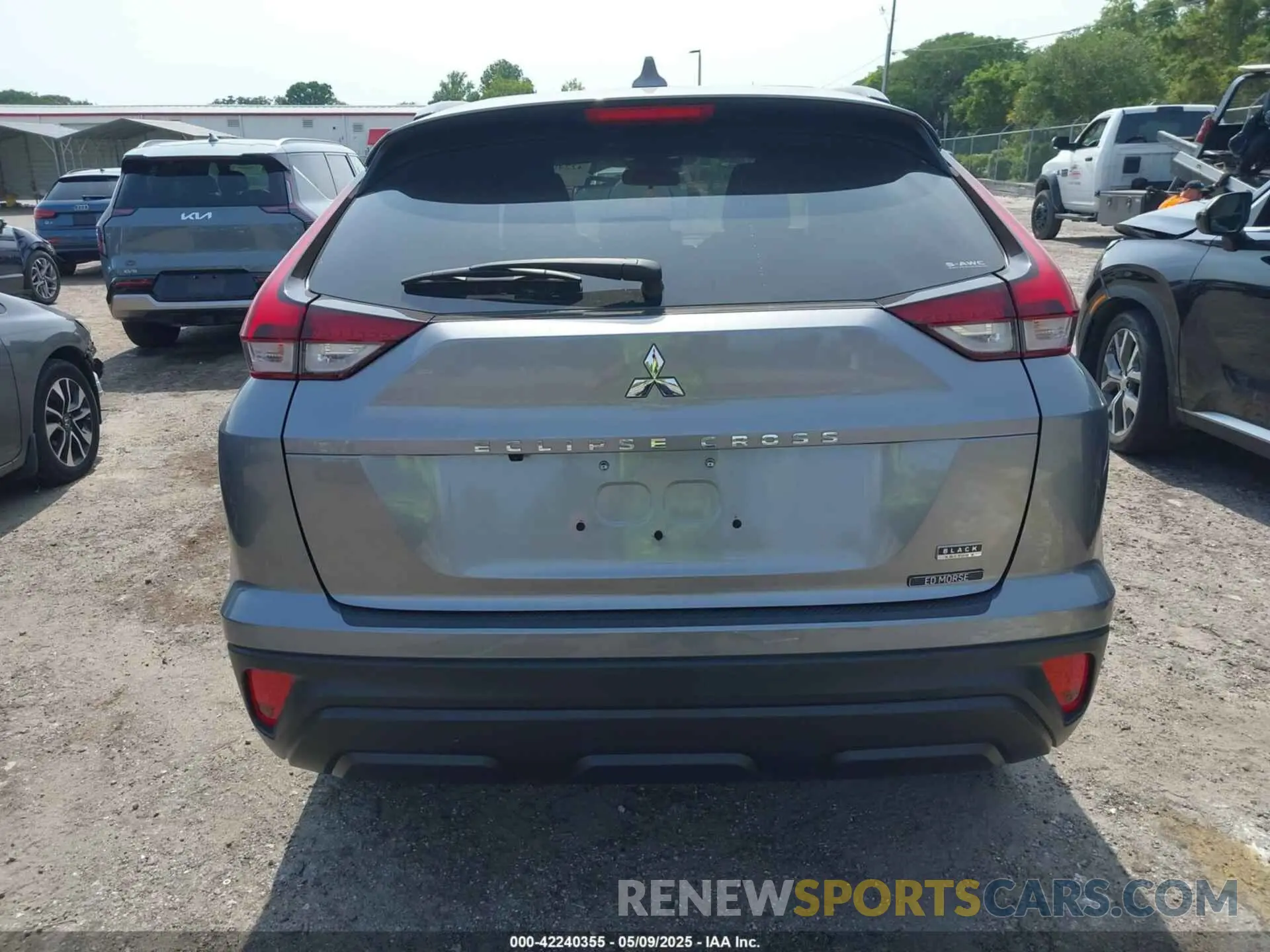 17 Photograph of a damaged car JA4ATVAA7RZ057962 MITSUBISHI ECLIPSE CROSS 2024