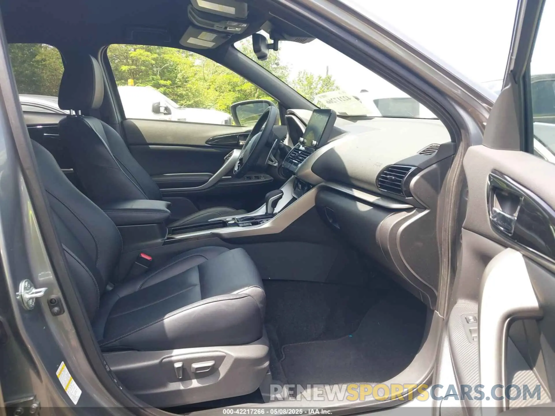 5 Photograph of a damaged car JA4ATWAA0RZ078609 MITSUBISHI ECLIPSE CROSS 2024