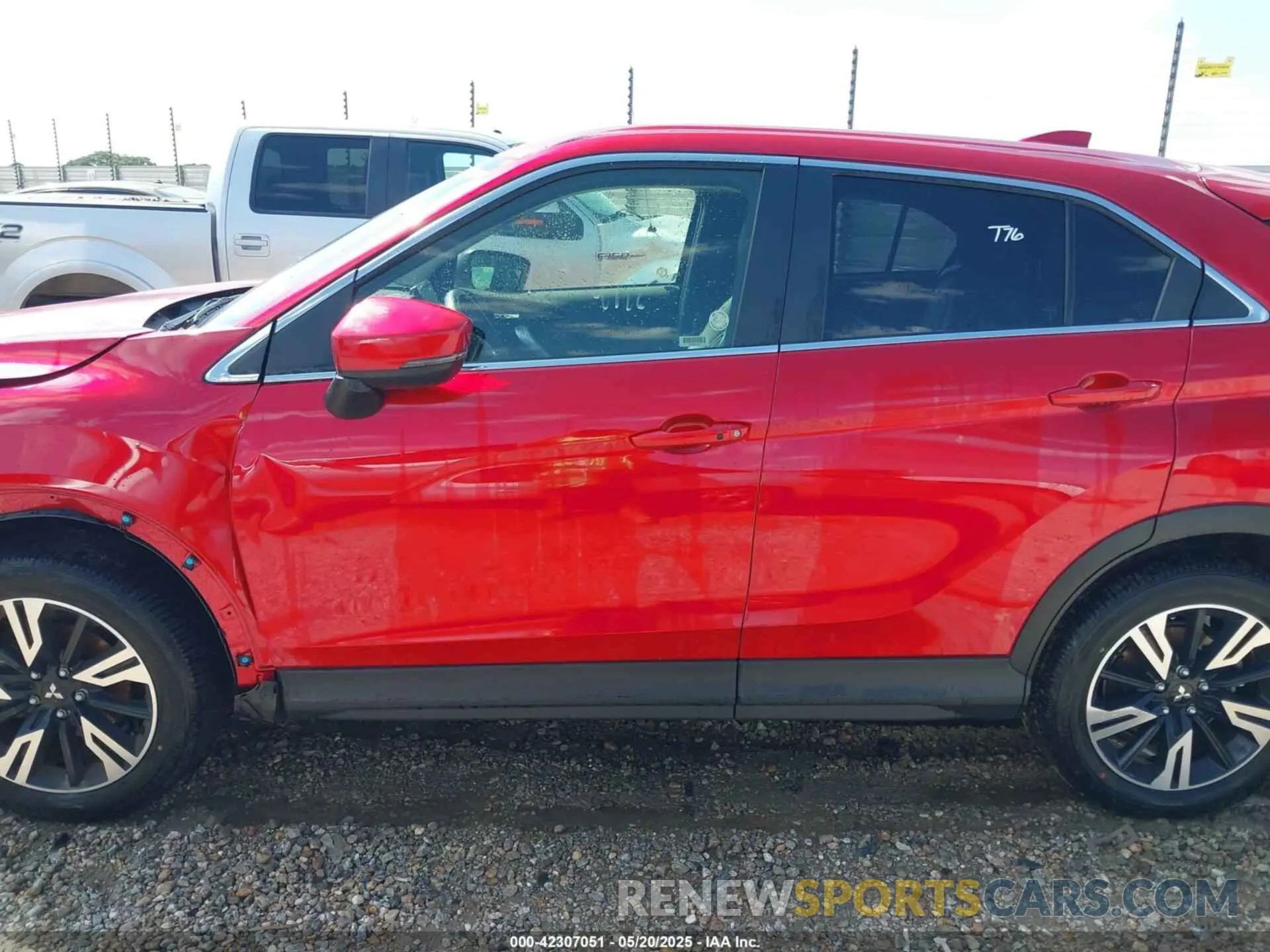 13 Photograph of a damaged car JA4ATWAA2RZ043179 MITSUBISHI ECLIPSE CROSS 2024
