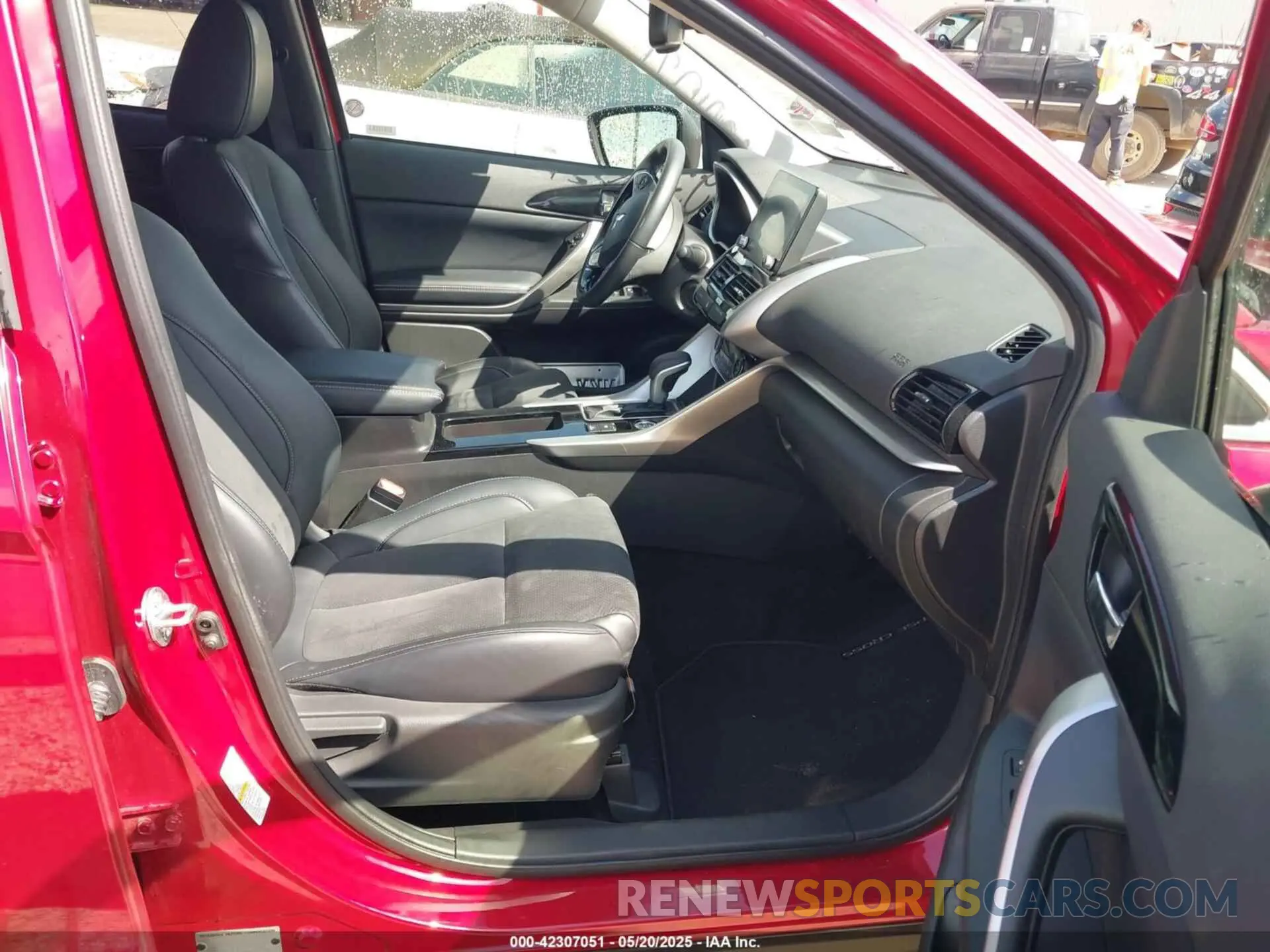 5 Photograph of a damaged car JA4ATWAA2RZ043179 MITSUBISHI ECLIPSE CROSS 2024