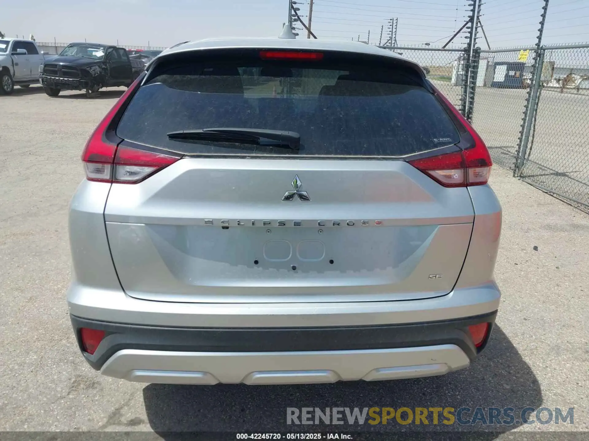 17 Photograph of a damaged car JA4ATWAA3RZ062498 MITSUBISHI ECLIPSE CROSS 2024