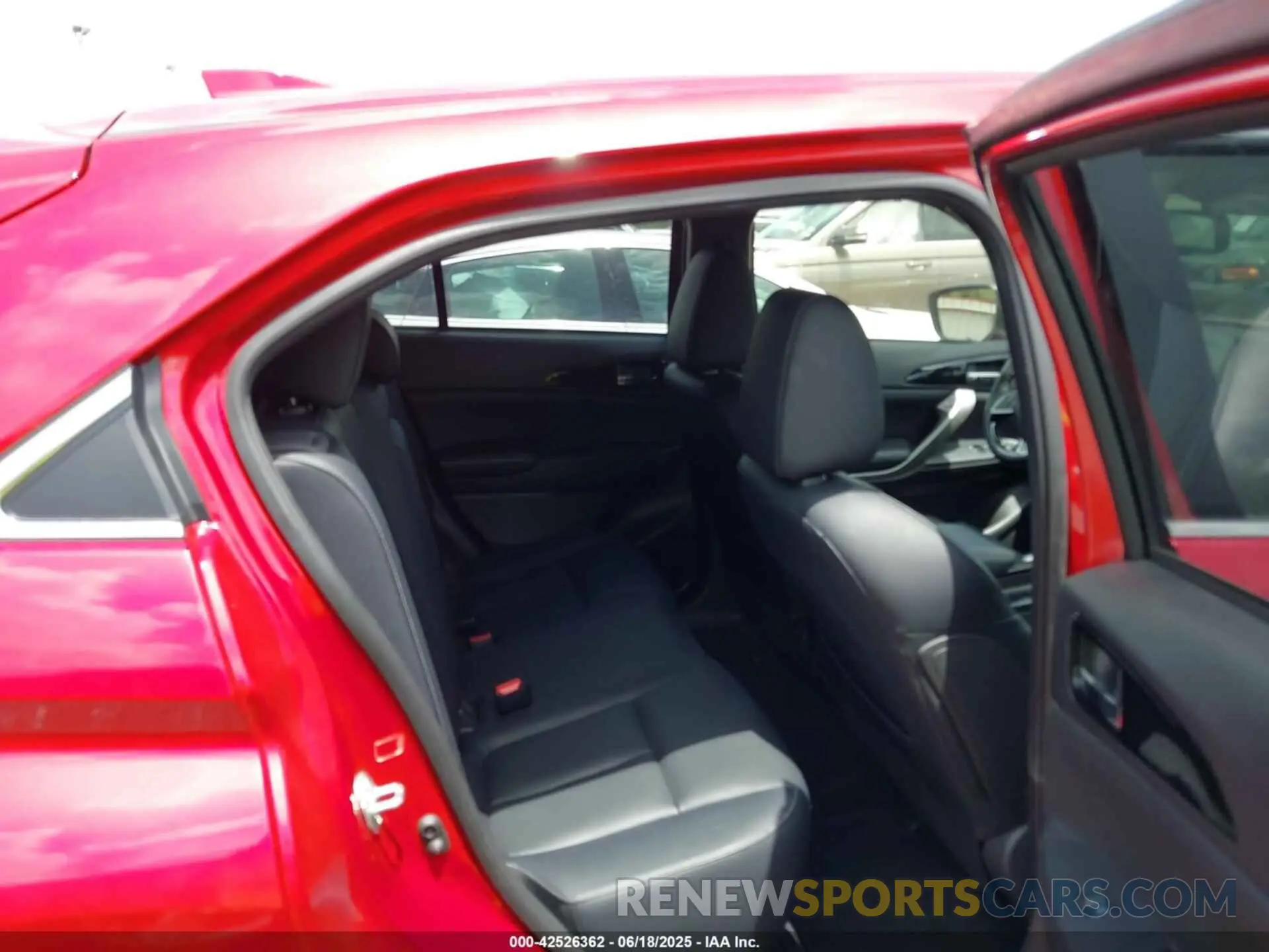 8 Photograph of a damaged car JA4ATWAA6RZ075262 MITSUBISHI ECLIPSE CROSS 2024