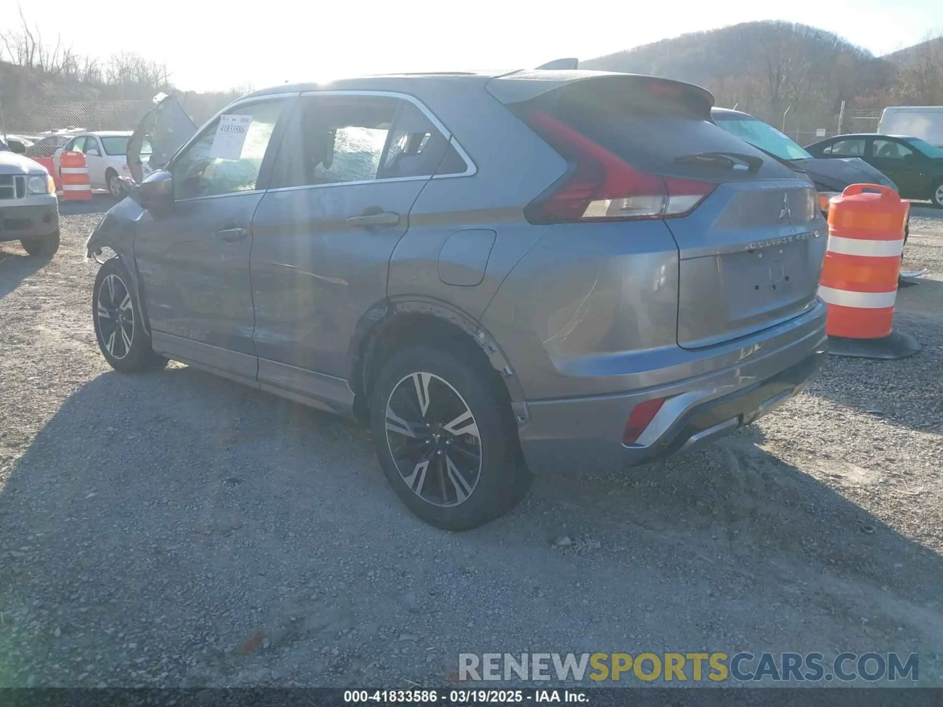 3 Photograph of a damaged car JA4ATWAA9RZ001124 MITSUBISHI ECLIPSE CROSS 2024