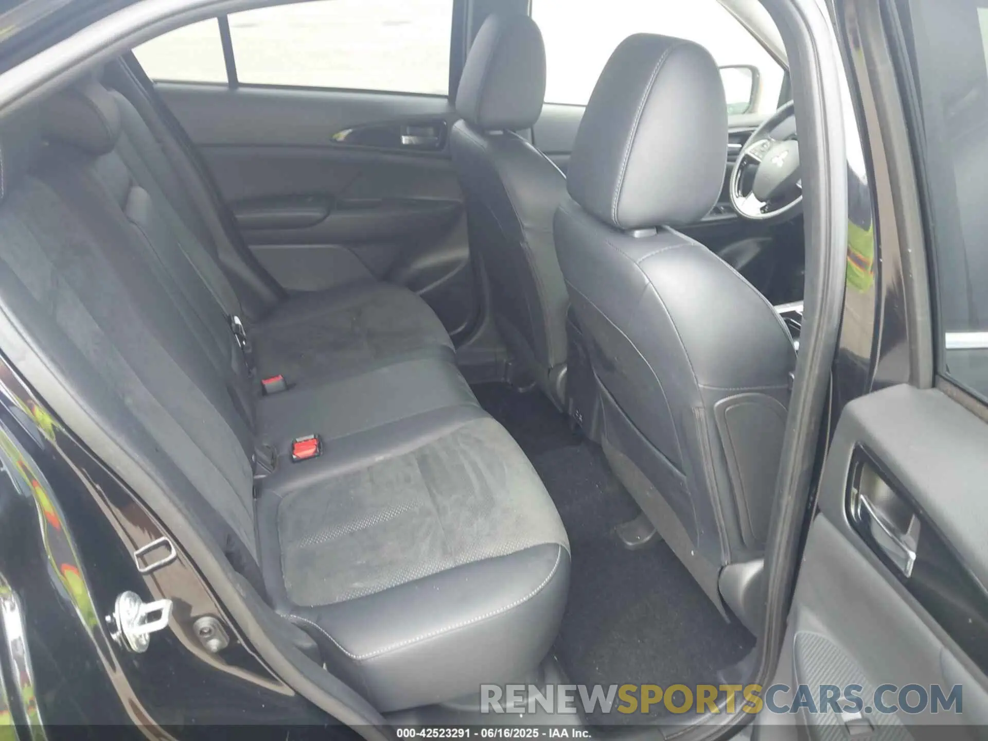 8 Photograph of a damaged car JA4ATWAAXRZ073174 MITSUBISHI ECLIPSE CROSS 2024