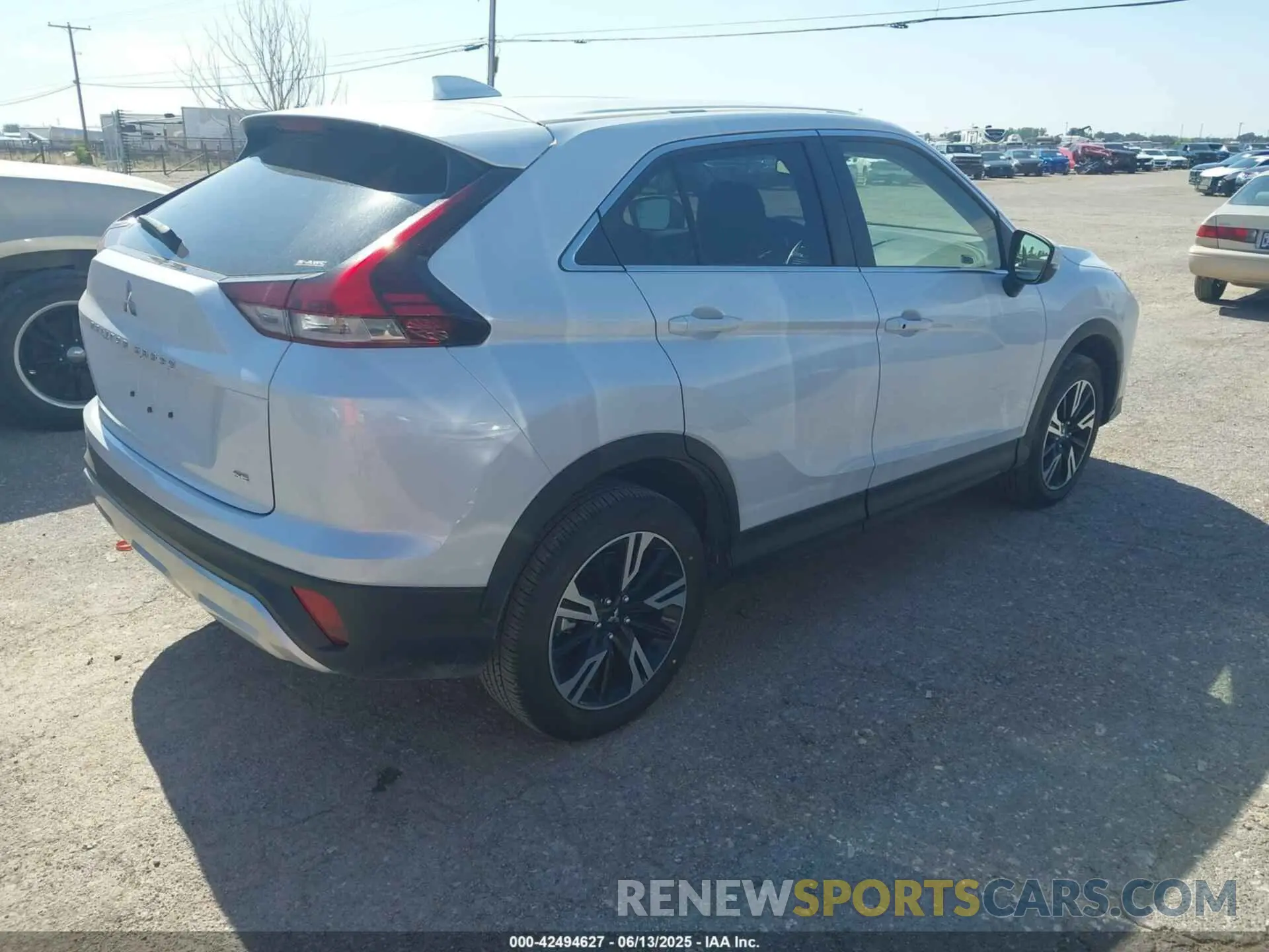 4 Photograph of a damaged car JA4ATWAA2SZ009202 MITSUBISHI ECLIPSE CROSS 2025