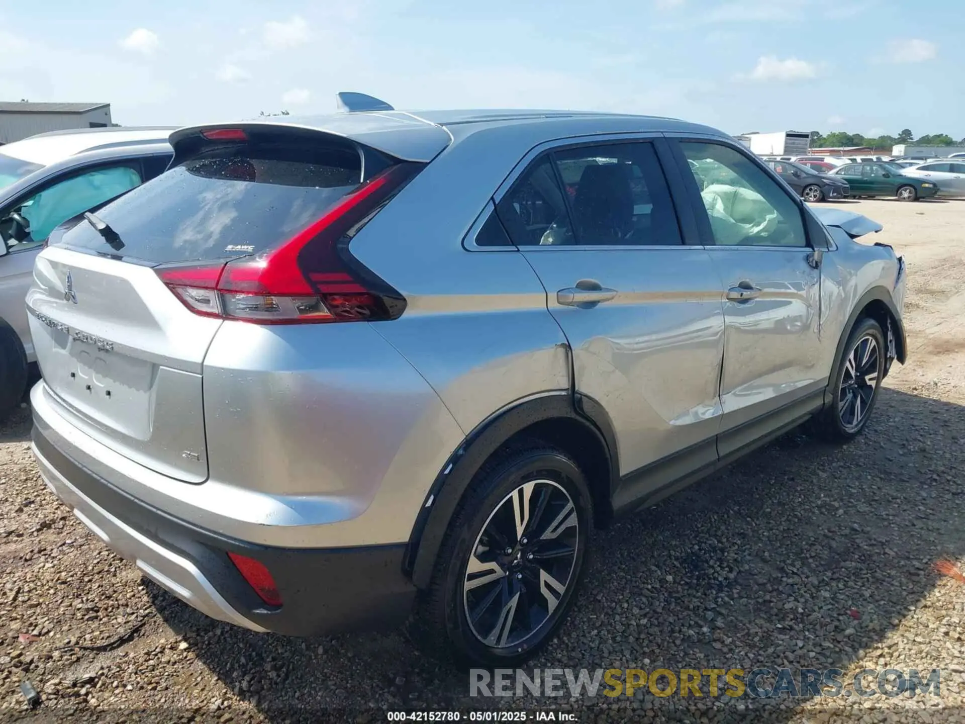 4 Photograph of a damaged car JA4ATWAA3SZ011136 MITSUBISHI ECLIPSE CROSS 2025