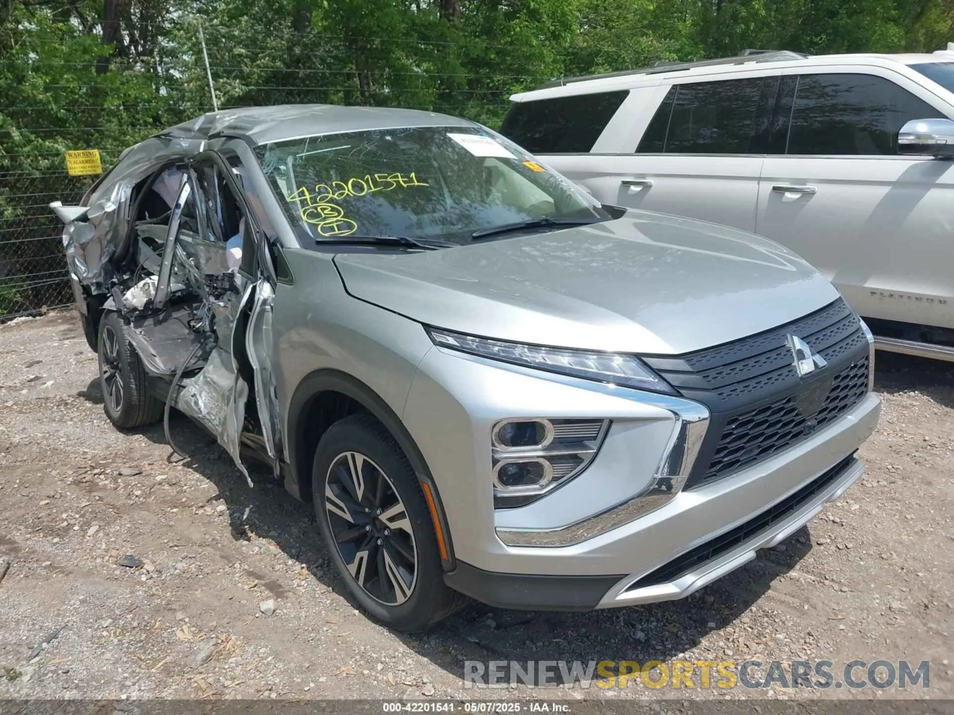 1 Photograph of a damaged car JA4ATWAA9SZ006037 MITSUBISHI ECLIPSE CROSS 2025