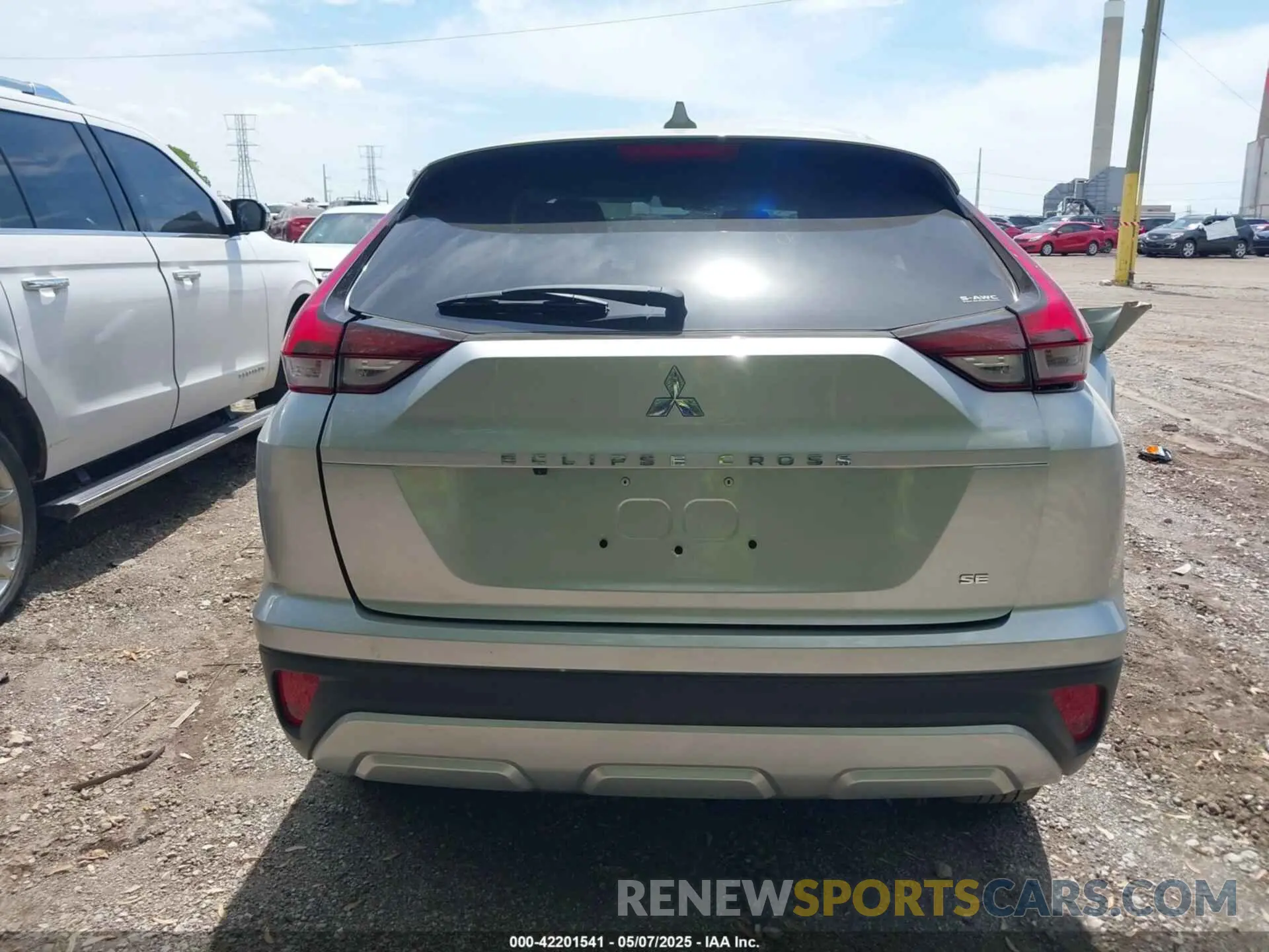 16 Photograph of a damaged car JA4ATWAA9SZ006037 MITSUBISHI ECLIPSE CROSS 2025