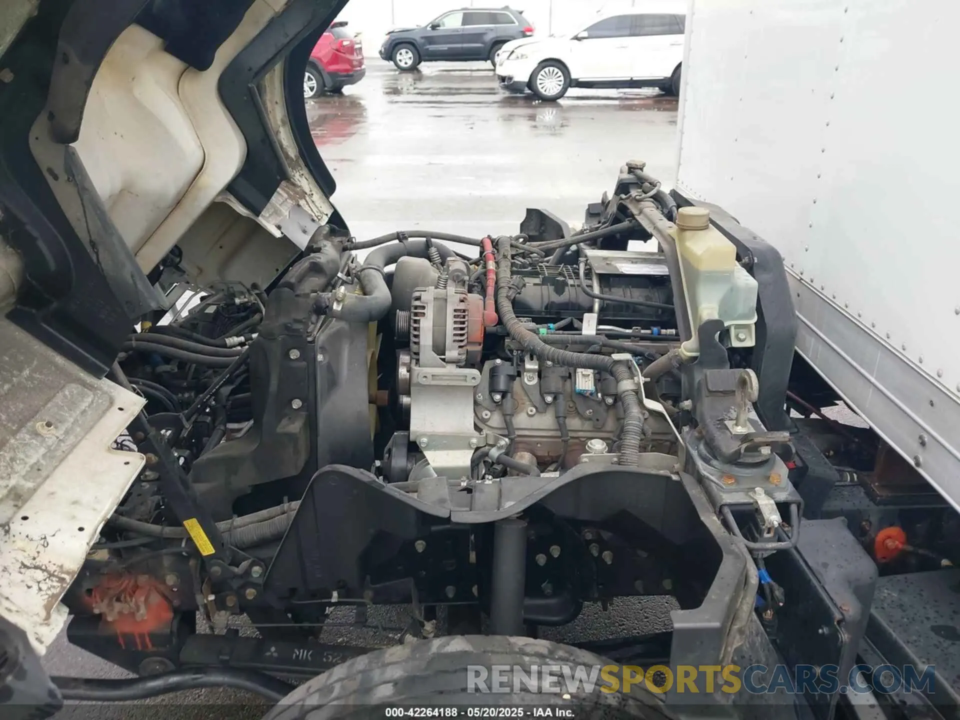 9 Photograph of a damaged car 4UZBYH118KGKT7803 MITSUBISHI FECZTS 2019