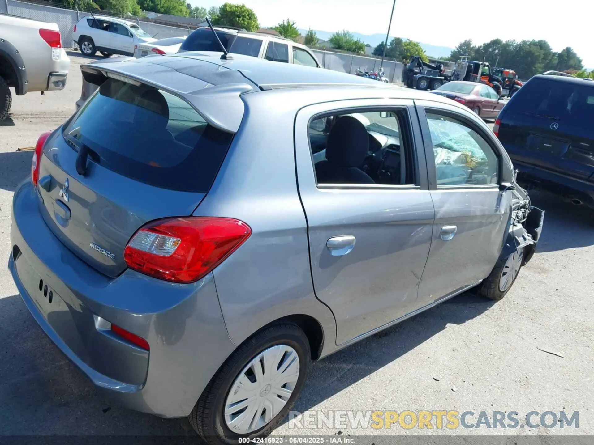 4 Photograph of a damaged car ML32A3HJ2KH005938 MITSUBISHI MIRAGE 2019