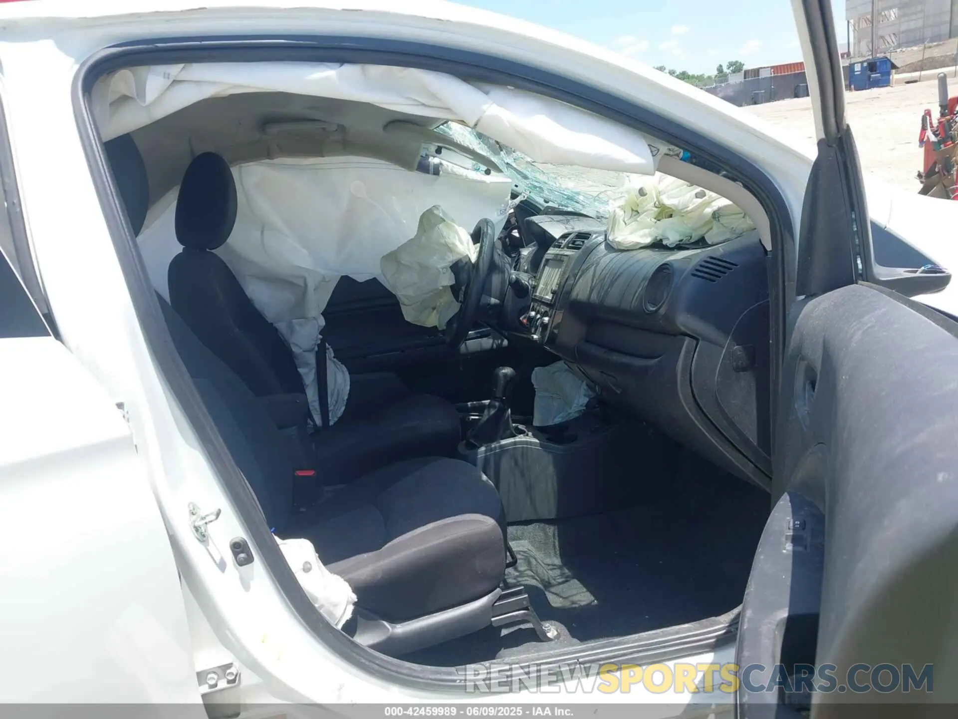 5 Photograph of a damaged car ML32A3HJ4KH001437 MITSUBISHI MIRAGE 2019