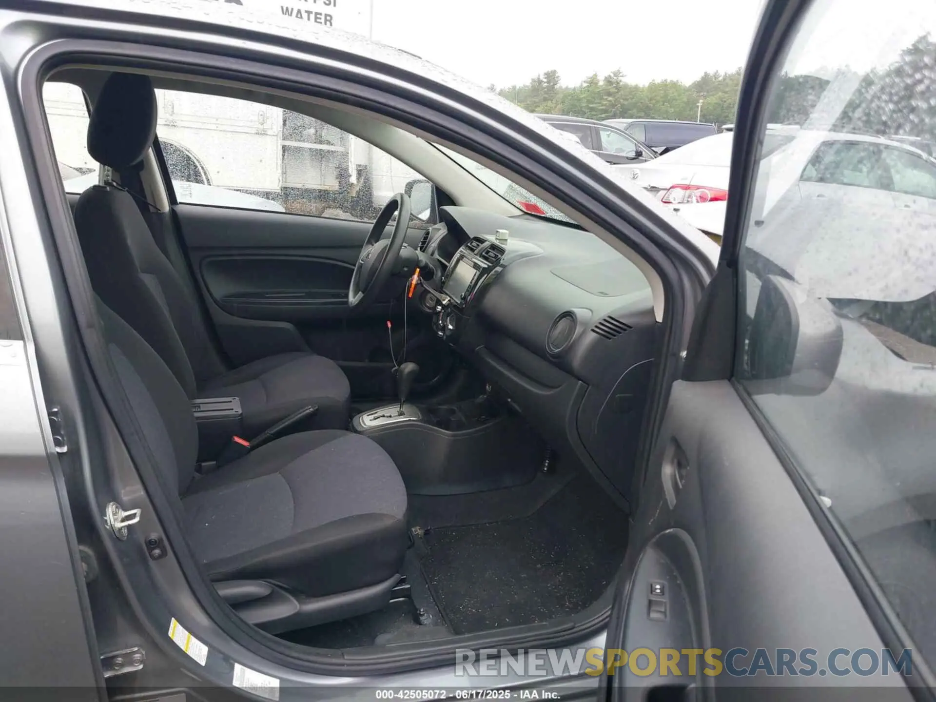 5 Photograph of a damaged car ML32A3HJ4KH005245 MITSUBISHI MIRAGE 2019