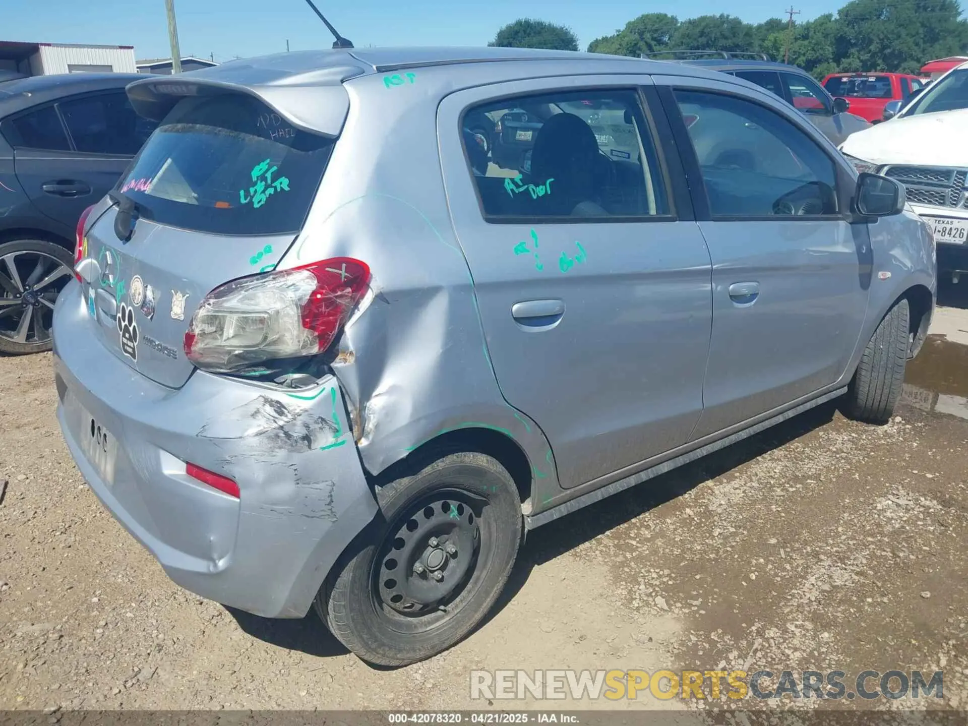 4 Photograph of a damaged car ML32A3HJ6KH003674 MITSUBISHI MIRAGE 2019