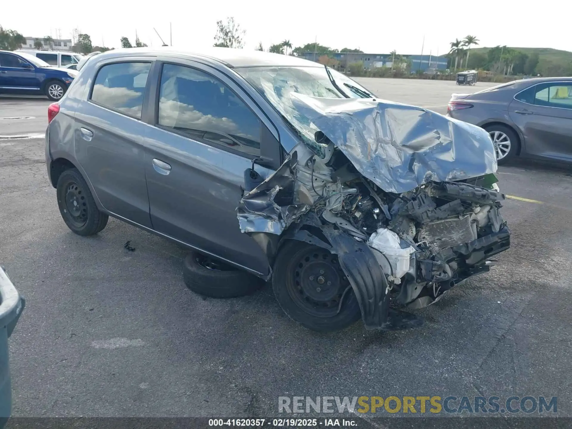 1 Photograph of a damaged car ML32A3HJ7KH001237 MITSUBISHI MIRAGE 2019
